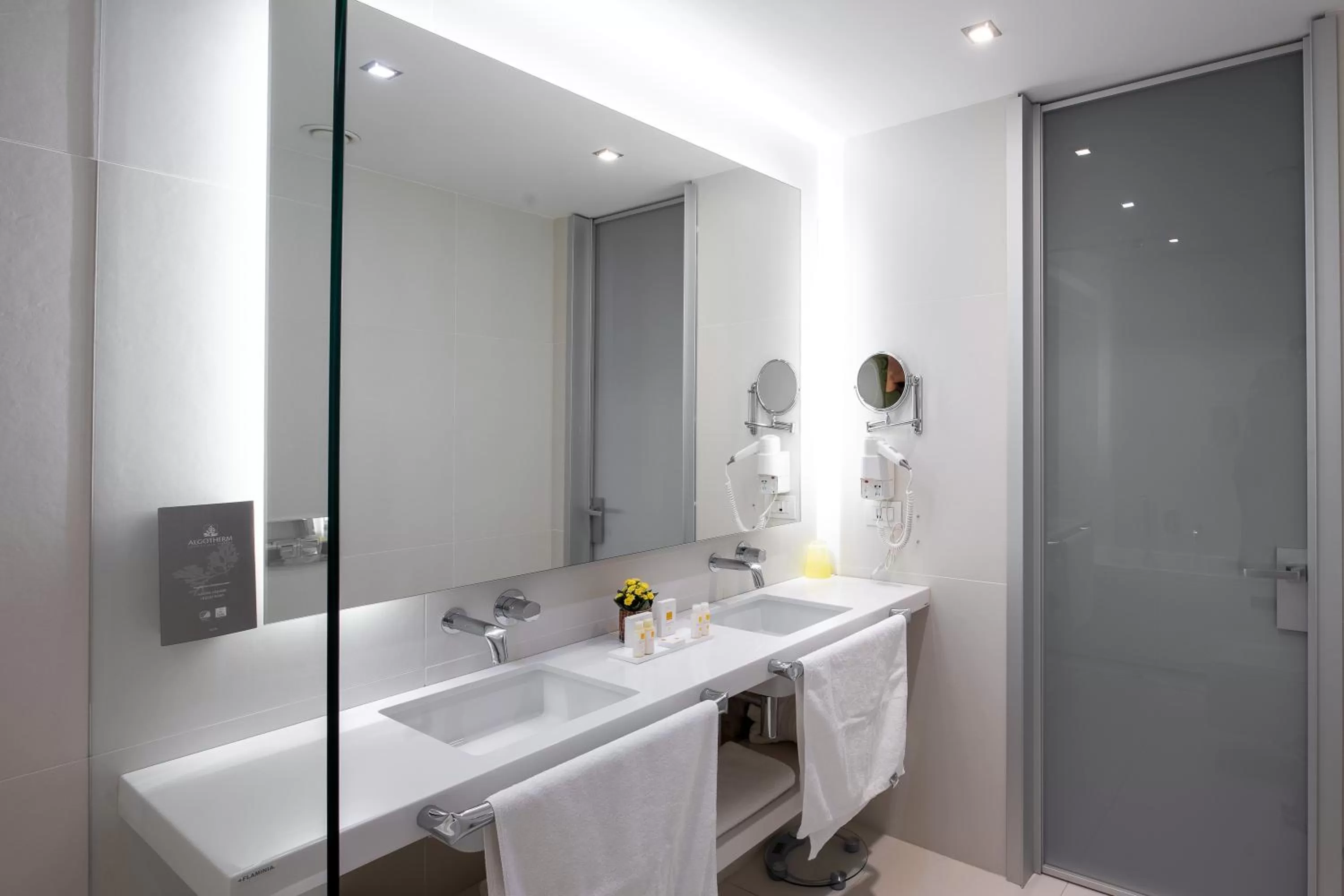 Bathroom in Domotel Kastri