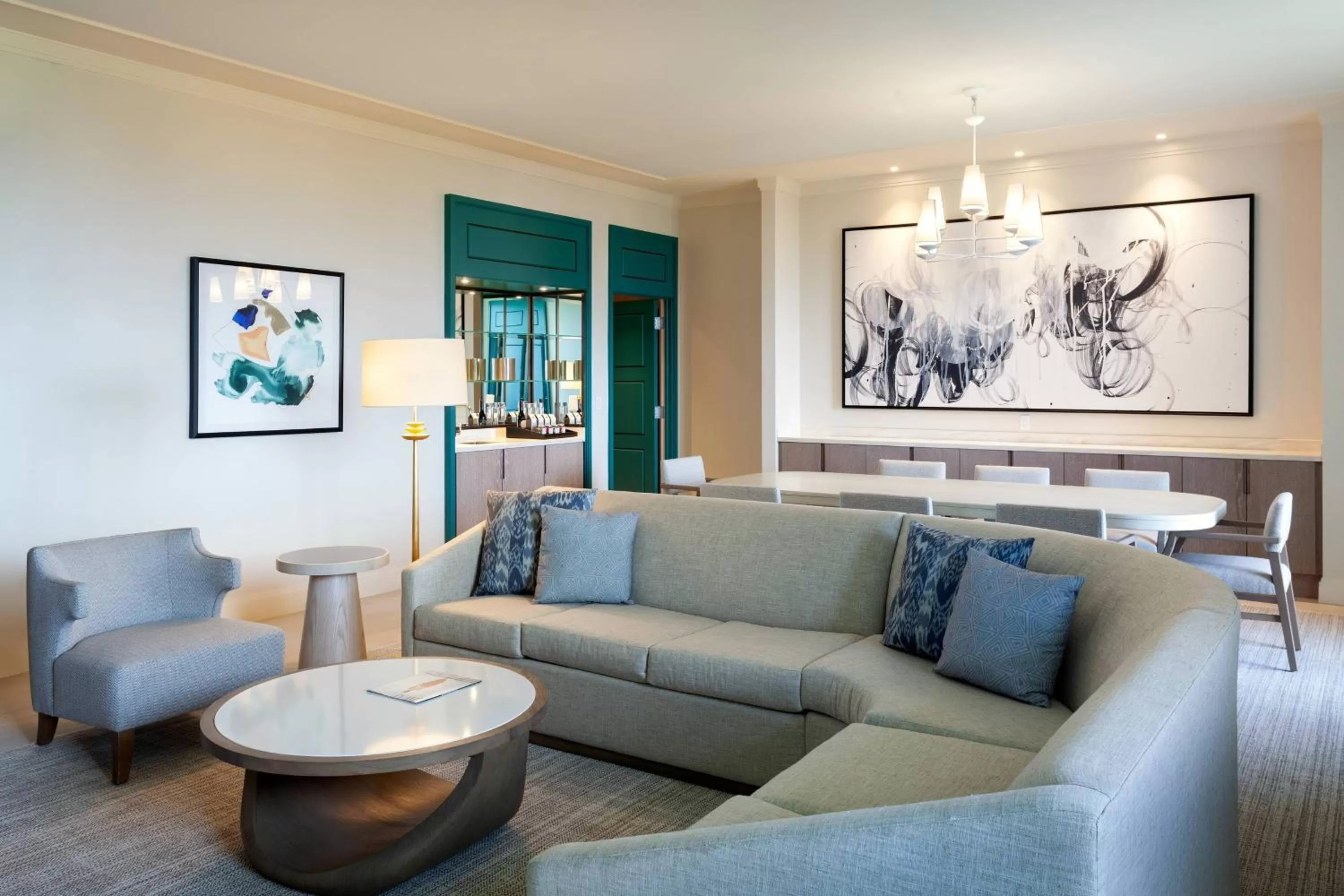 Living room in JW Marriott Miami Turnberry Resort & Spa