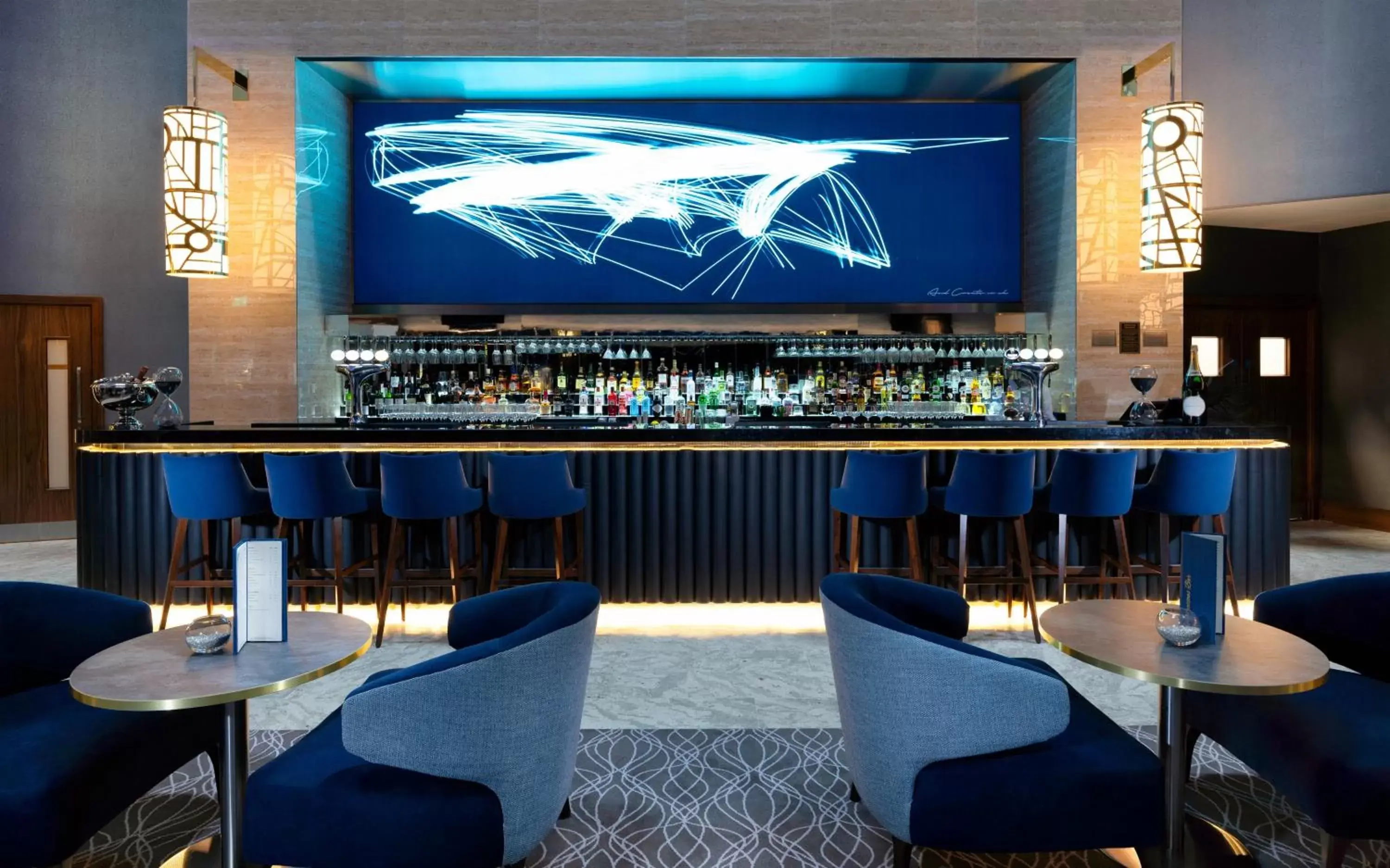 Lounge or bar in Crowne Plaza London Heathrow T4 by IHG Lounge or bar in Crowne Plaza London Heathrow T4 by IHG
