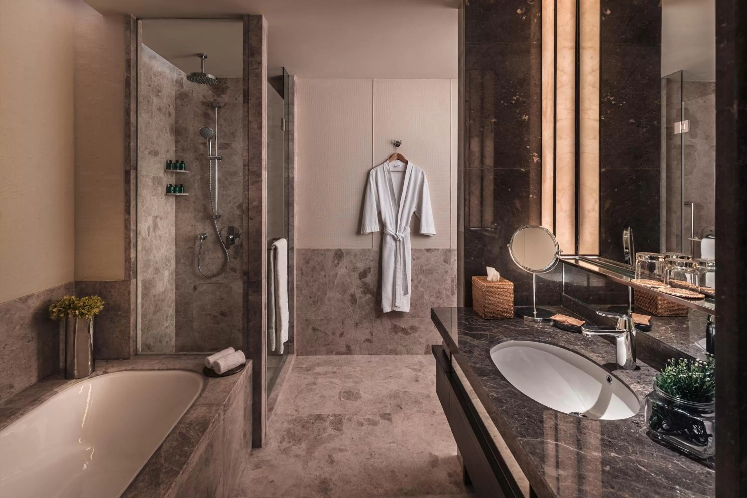 Bathroom in Shangri-La Colombo