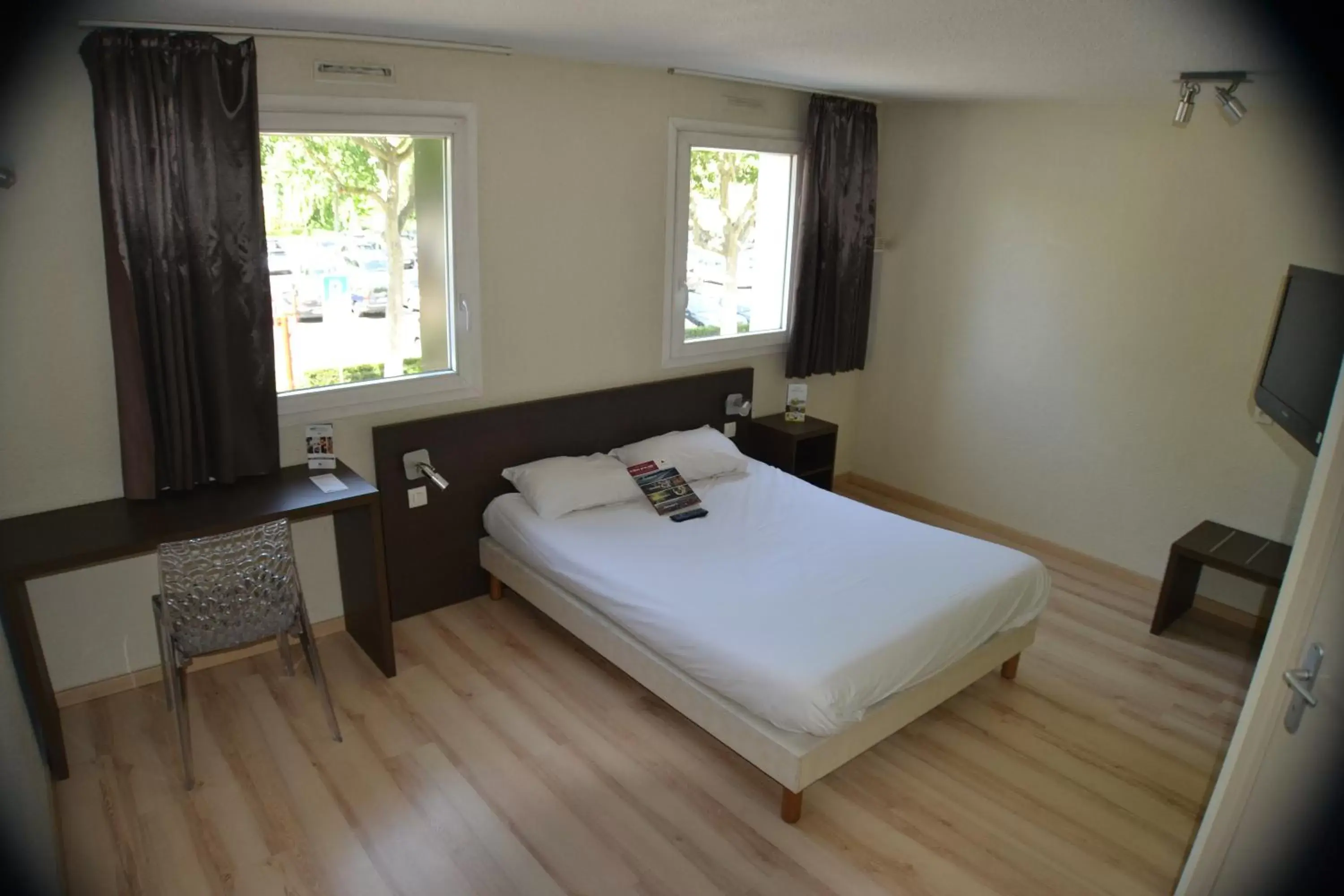 Bed in Hotel Primo Colmar Centre