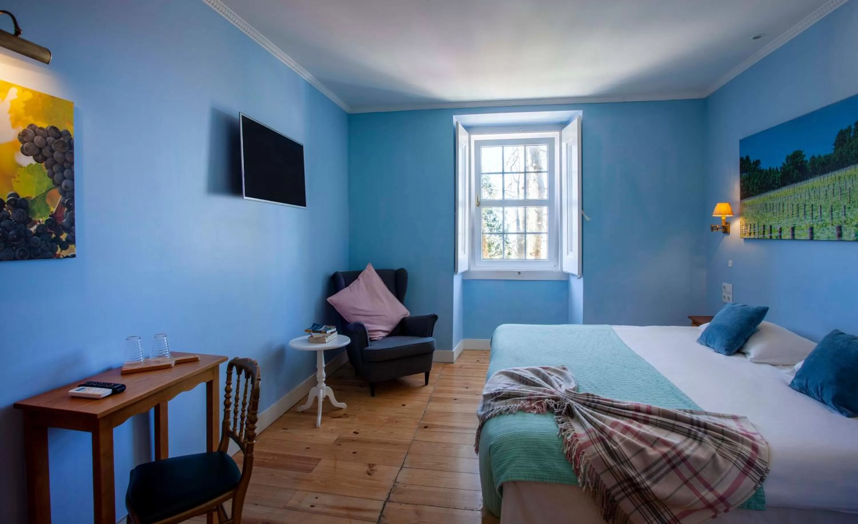 TV and multimedia, Bed in Casa do Vinho Sintra Guest House