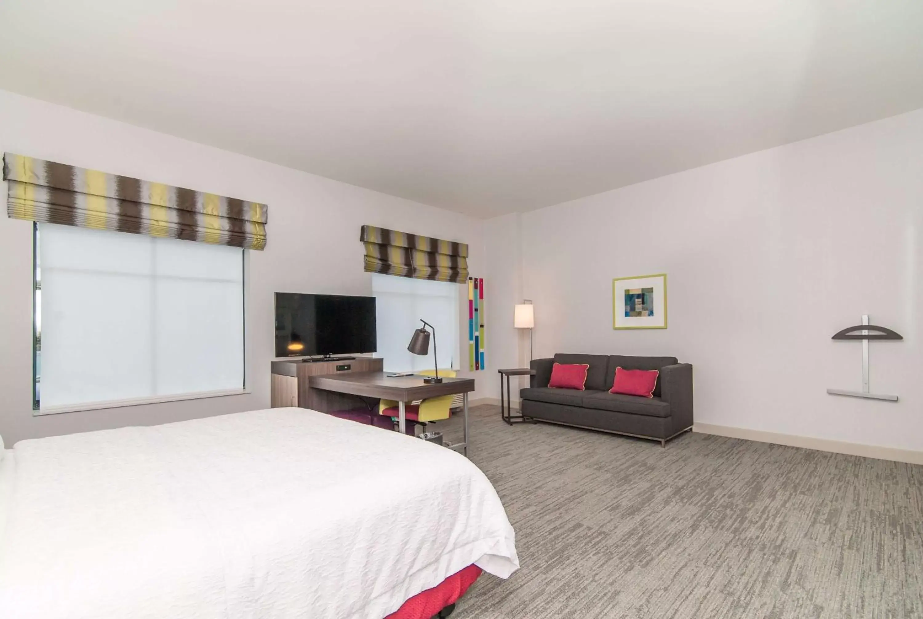 Bedroom, Bed in Hampton Inn Norwich Bedroom, Bed in Hampton Inn Norwich