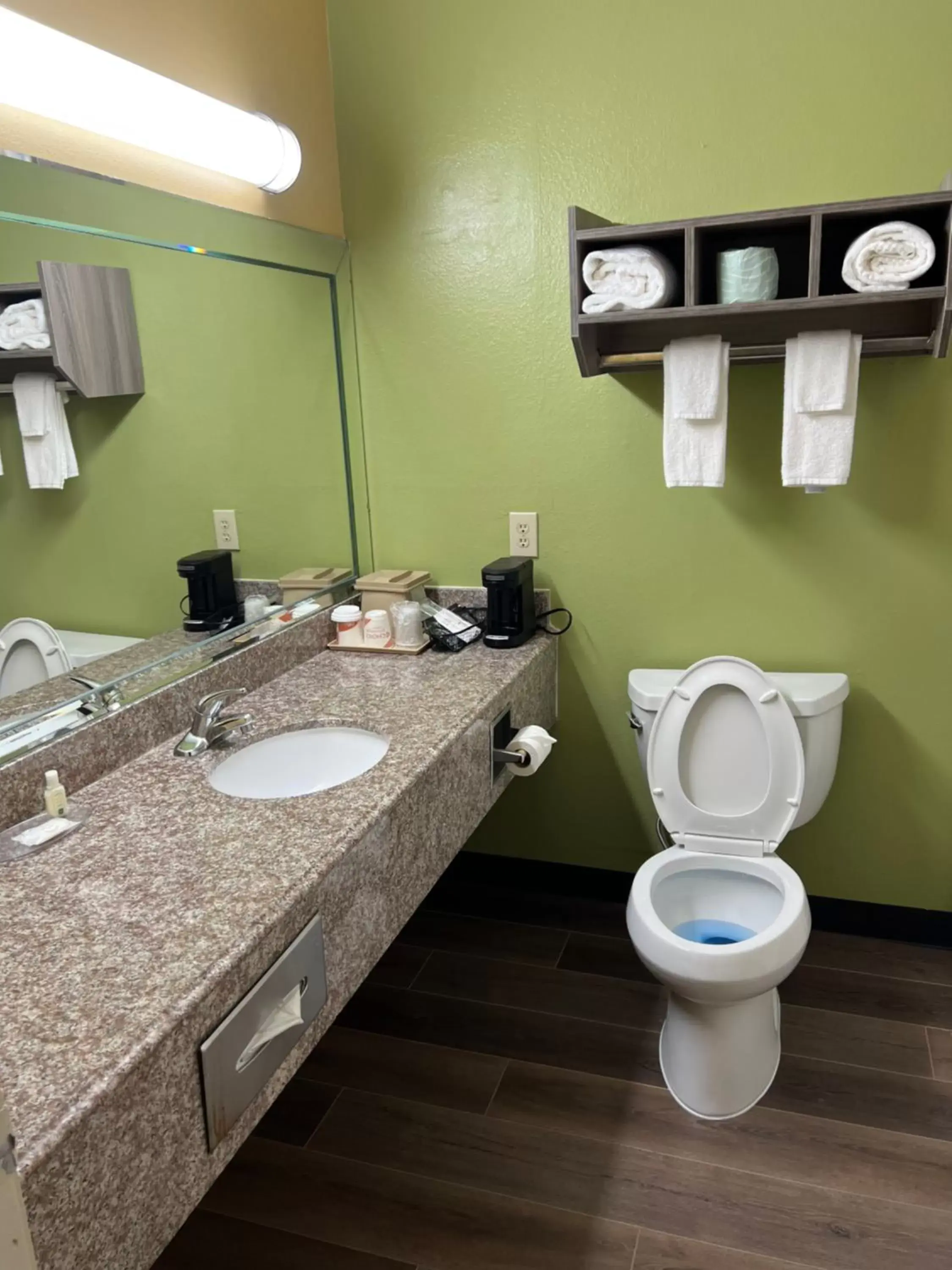 King Room with Sofa - Non Smoking in Quality Inn King Room with Sofa - Non Smoking in Quality Inn