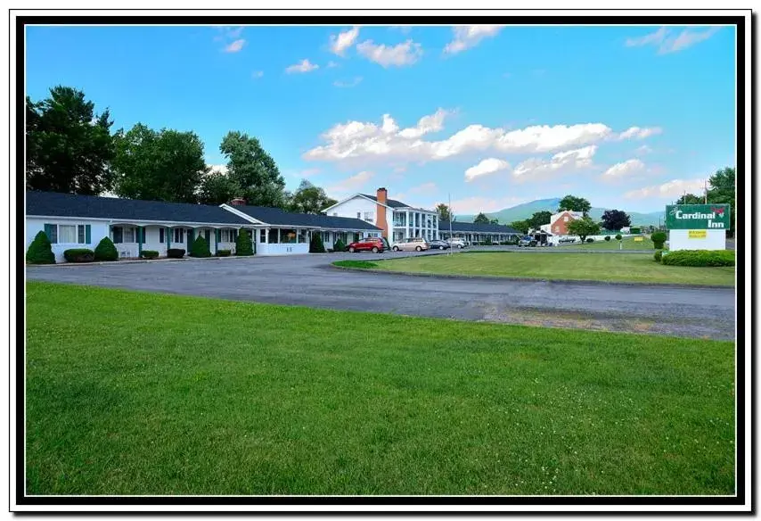 Property Building in The Cardinal Inn