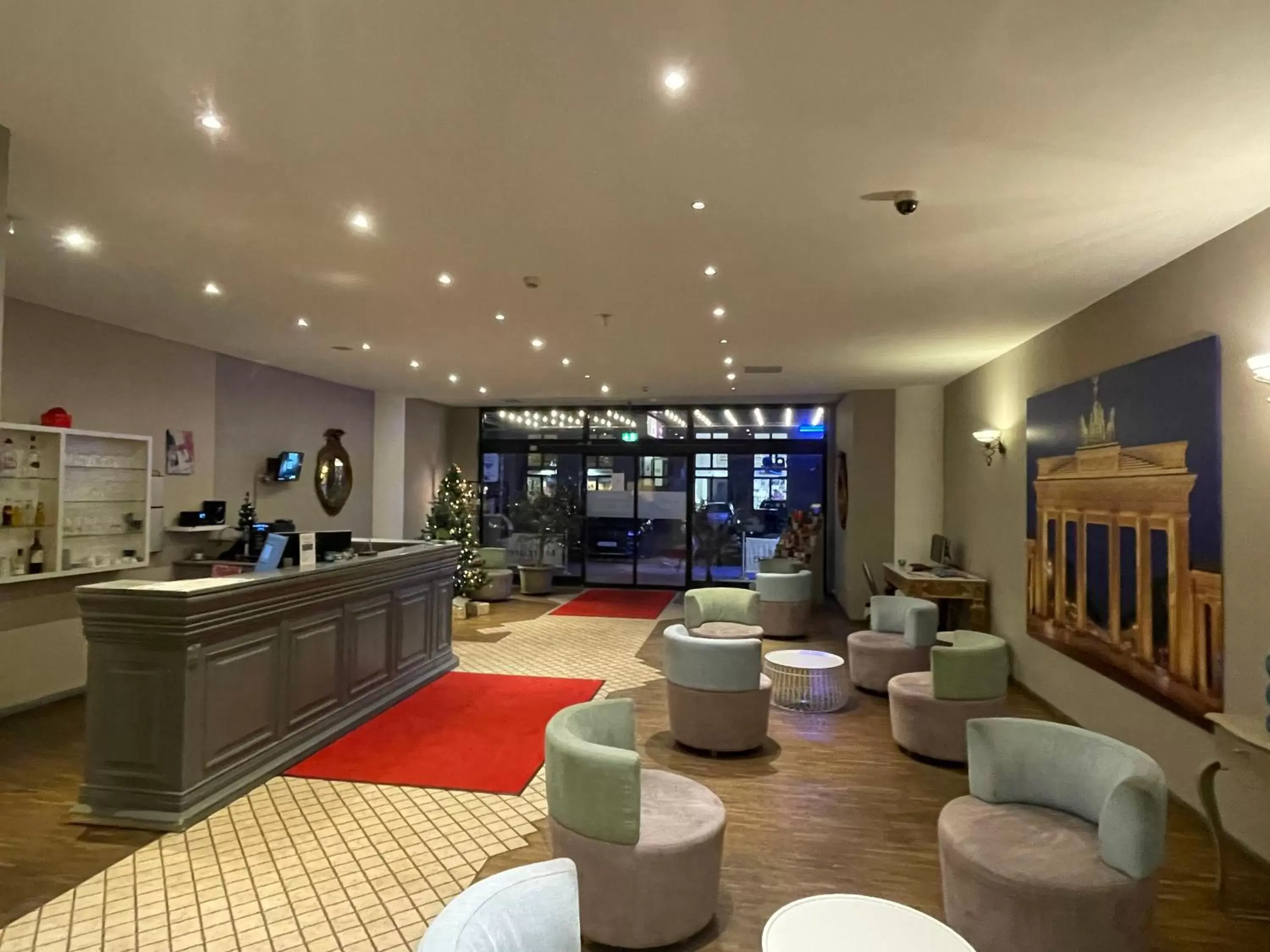 Lobby or reception in Hotel Chateau Kurfürstendamm Lobby or reception in Hotel Chateau Kurfürstendamm