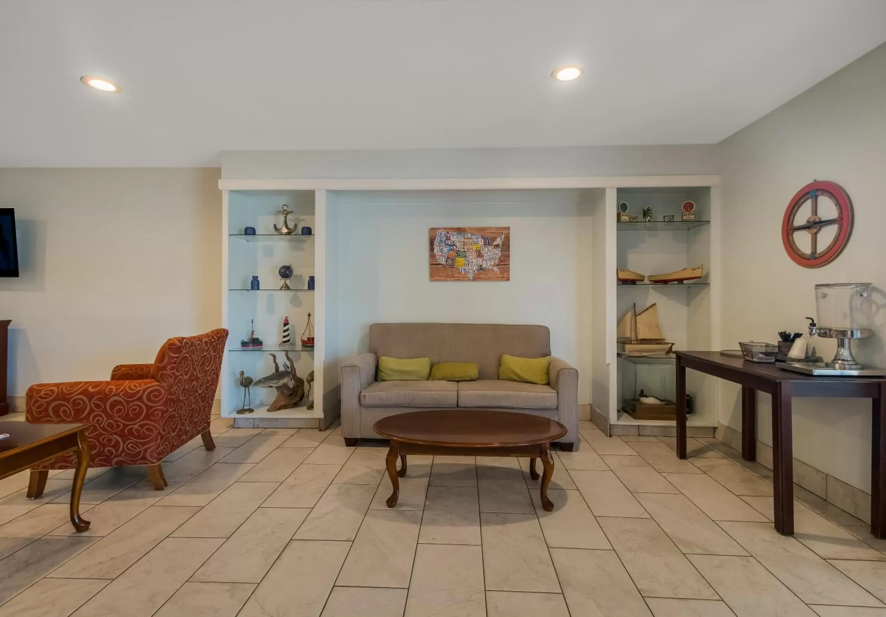 Lobby or reception, Seating Area in Econo Lodge Inn & Suites Fulton - Rockport