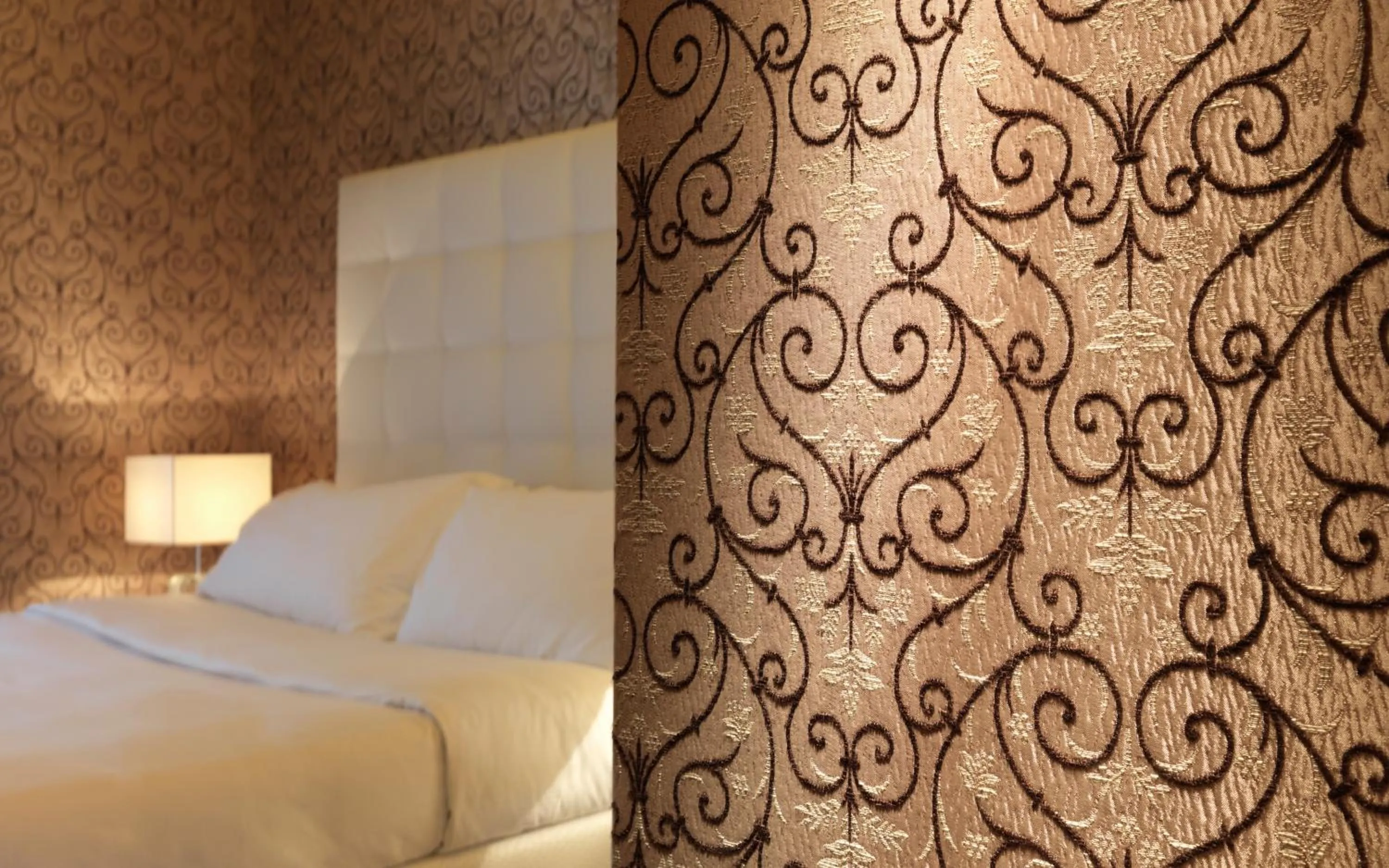 Bedroom, Bed in Spagna Royal Suite