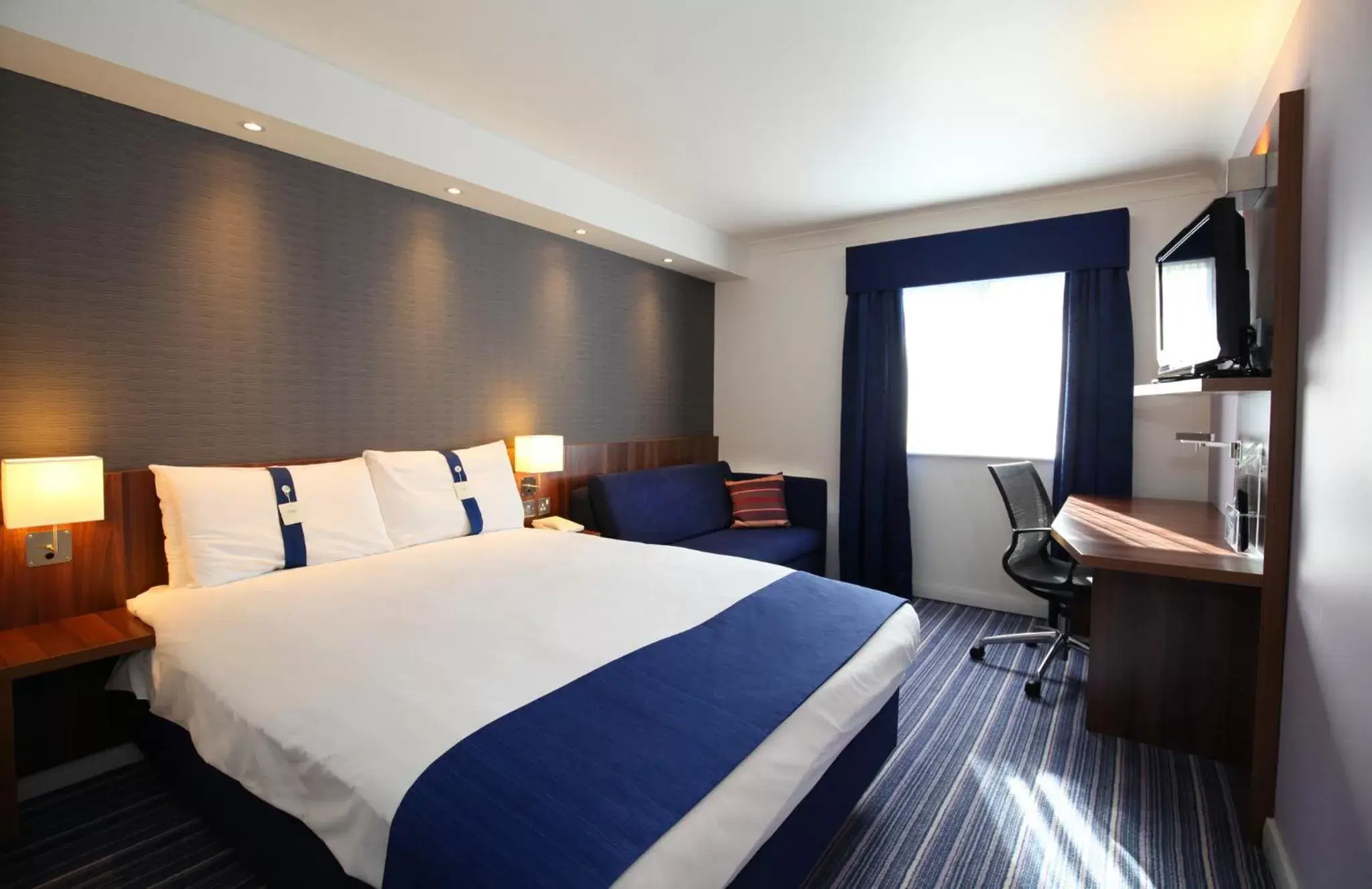 Photo of the whole room, Bed in Holiday Inn Express York, an IHG Hotel