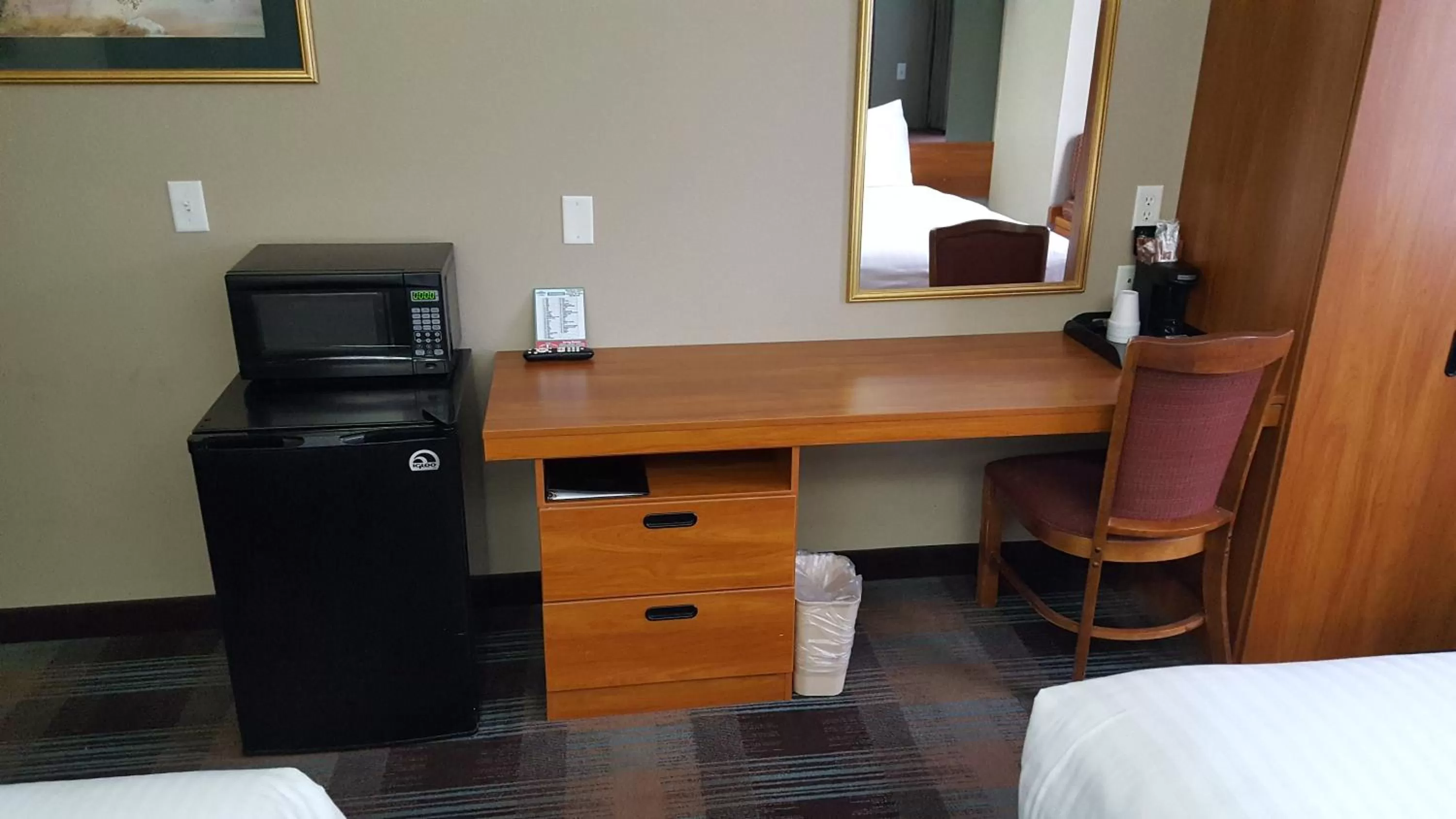 Photo of the whole room, Bed in Microtel Inn & Suites by Wyndham Bozeman