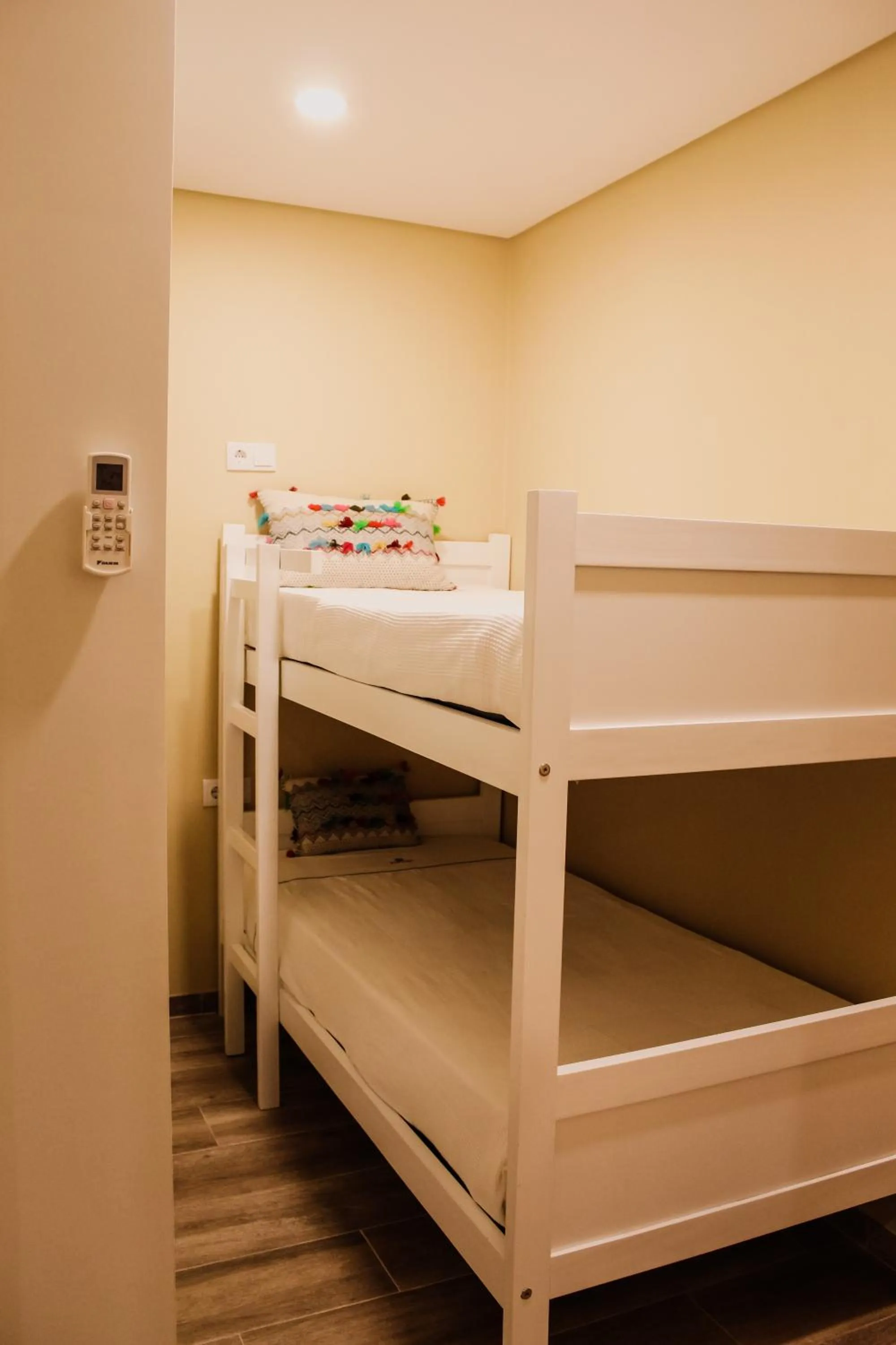 bunk bed, Bed in Hotel Neptuno