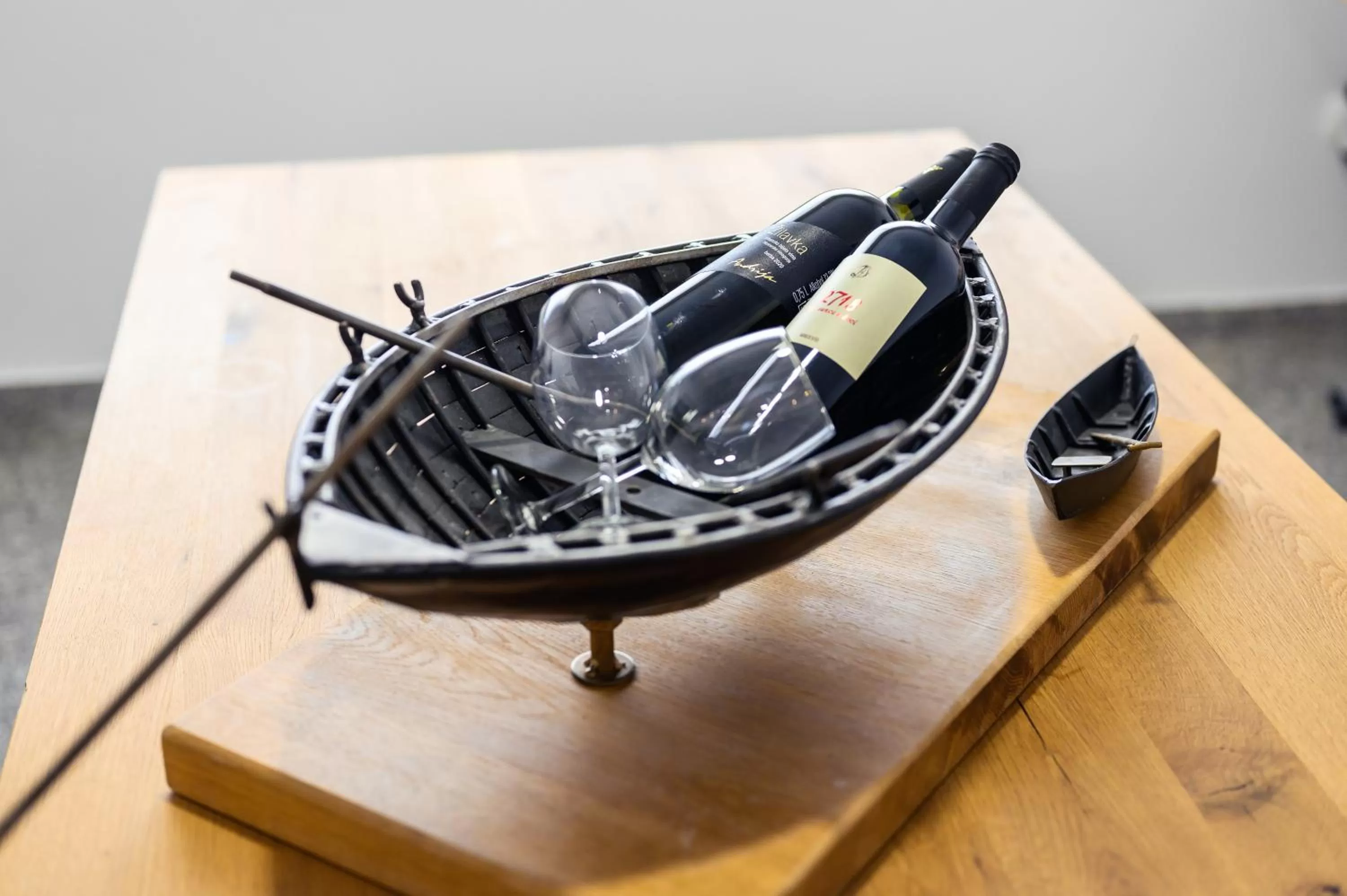 Alcoholic drinks in Boutique rooms Kican