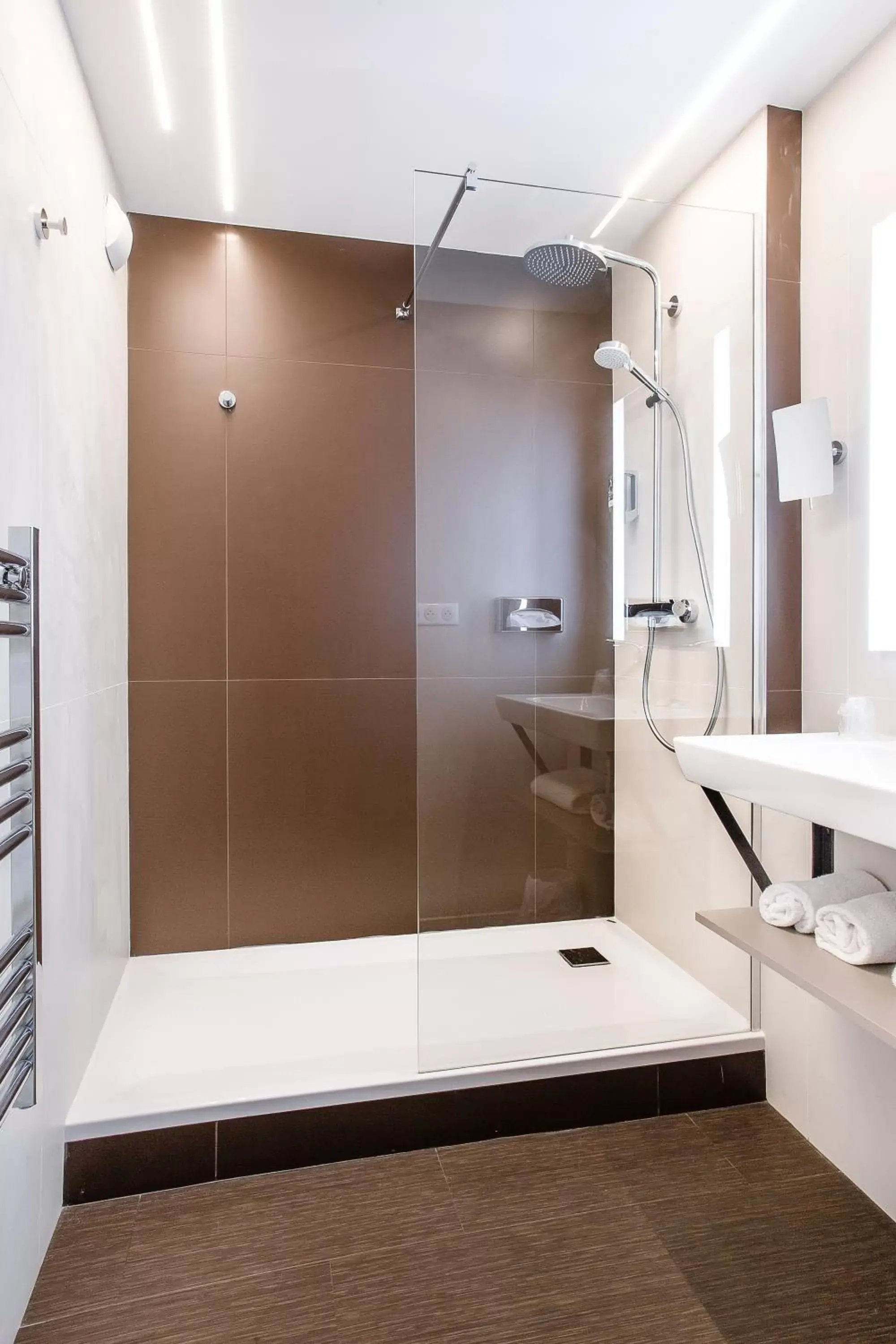 Shower, Bathroom in Mercure Brive