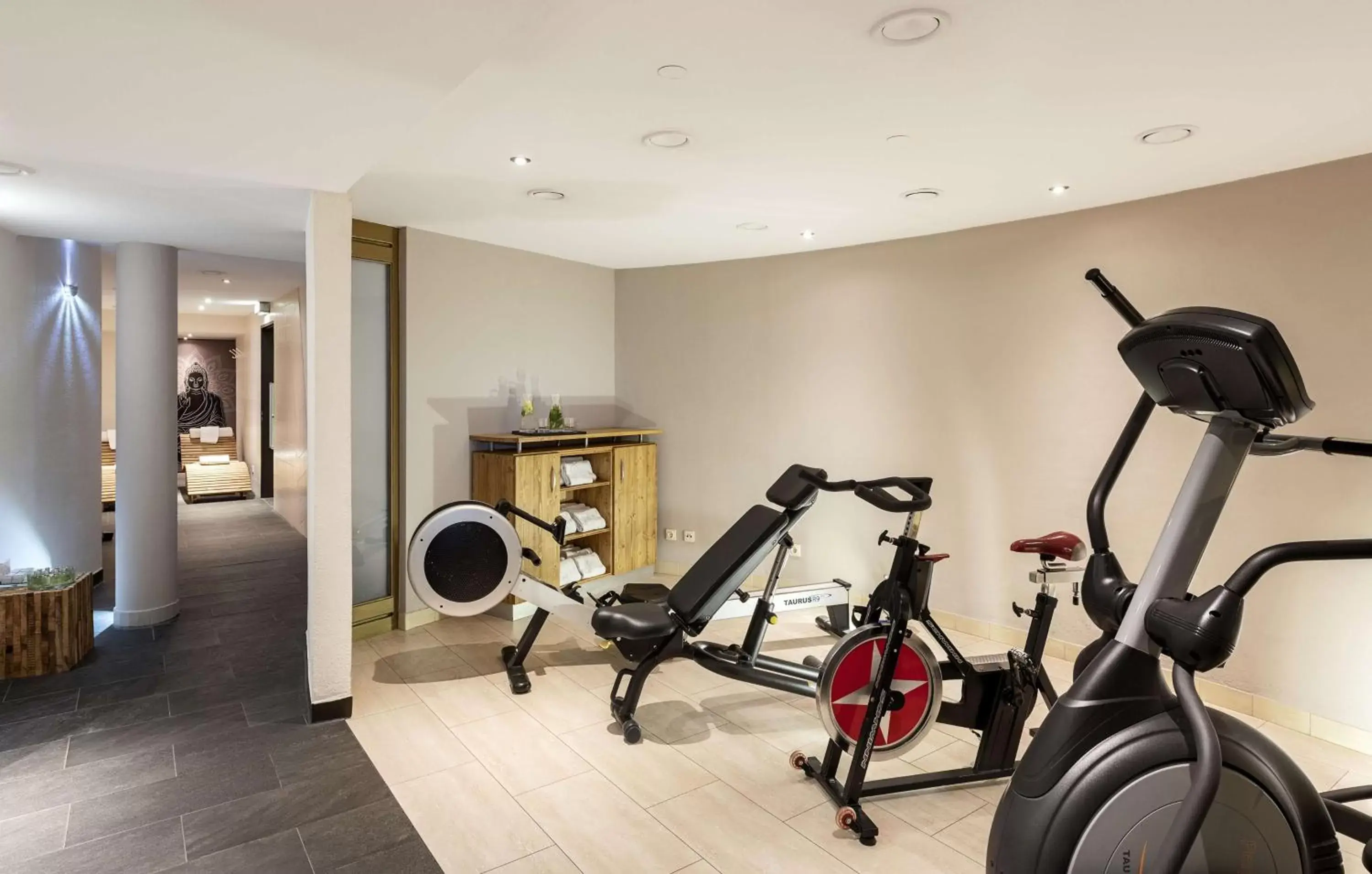 Spa and wellness centre/facilities, Fitness Center/Facilities in NH München Airport