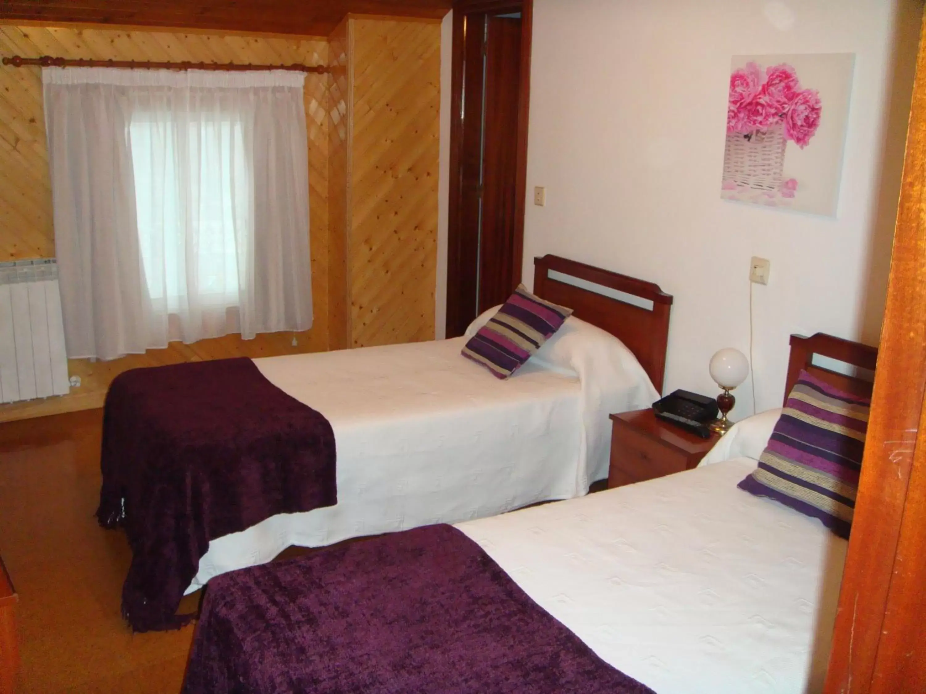 Photo of the whole room, Bed in Hotel Abrego Reinosa