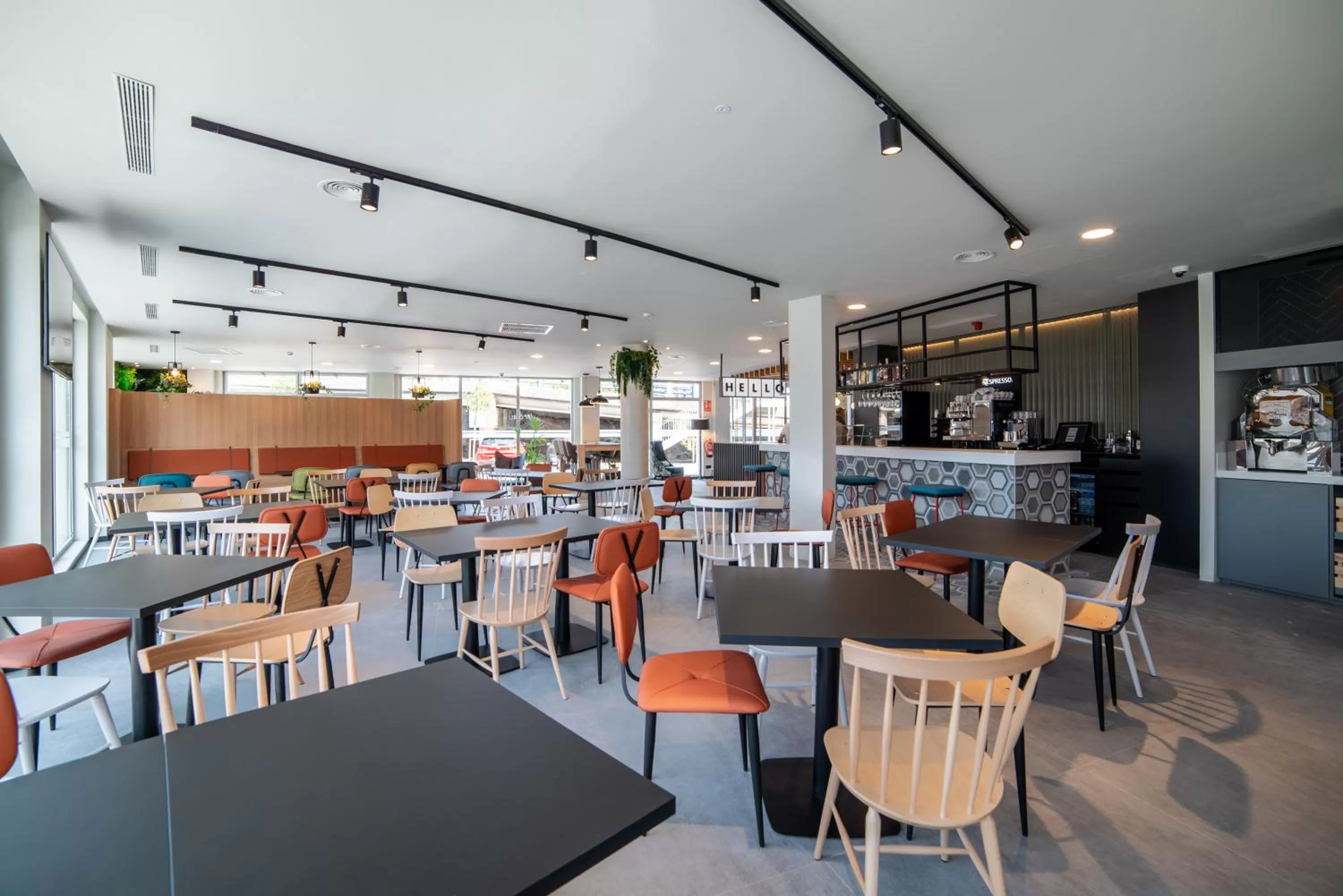 Restaurant/places to eat in Hotel Bed4U Santander