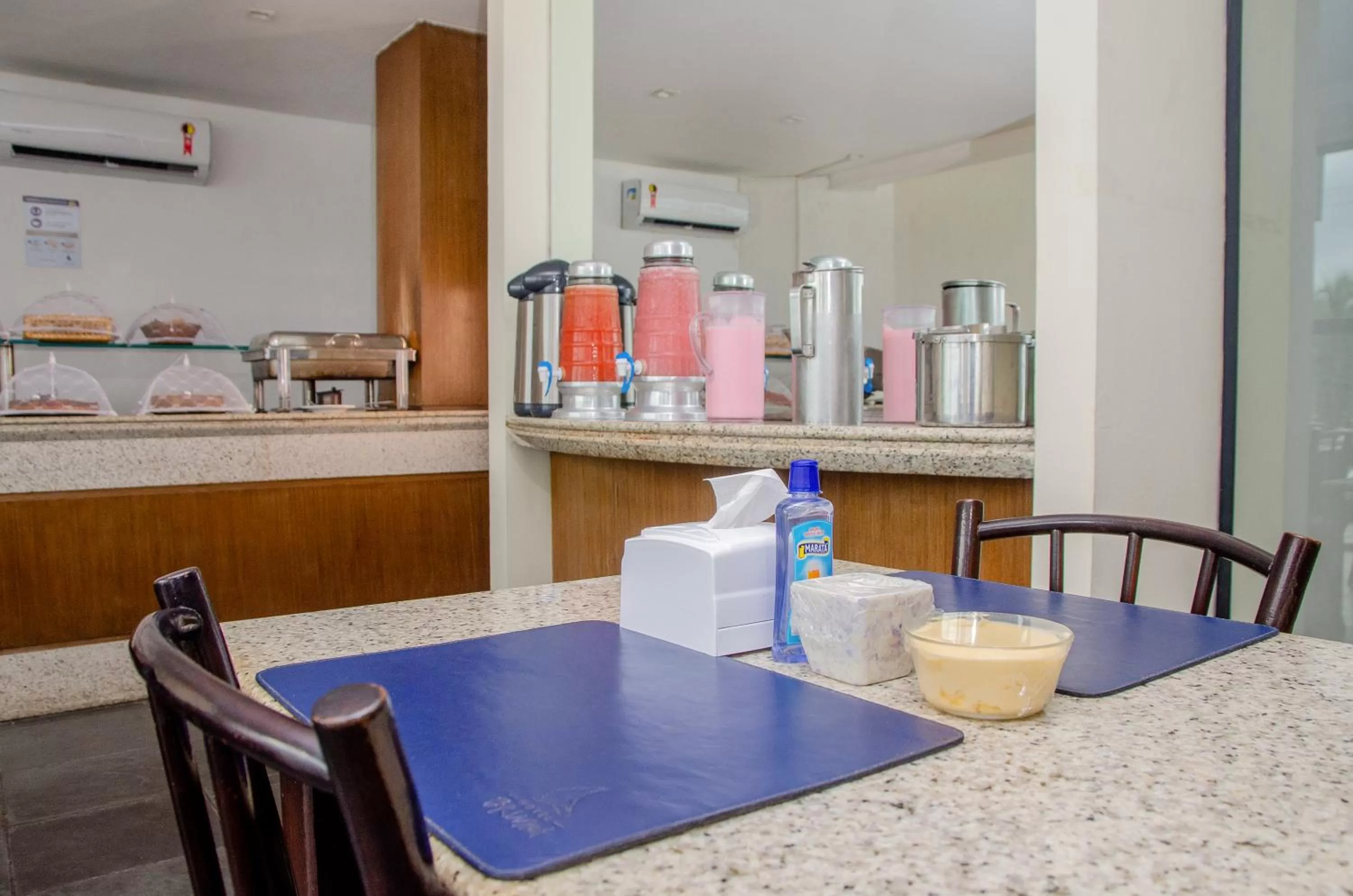 Restaurant/places to eat in La Belle Beach Hotel