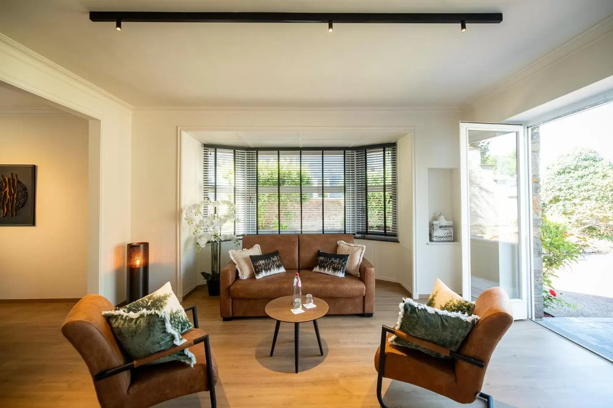 Living room, Seating Area in La Villa des Fleurs