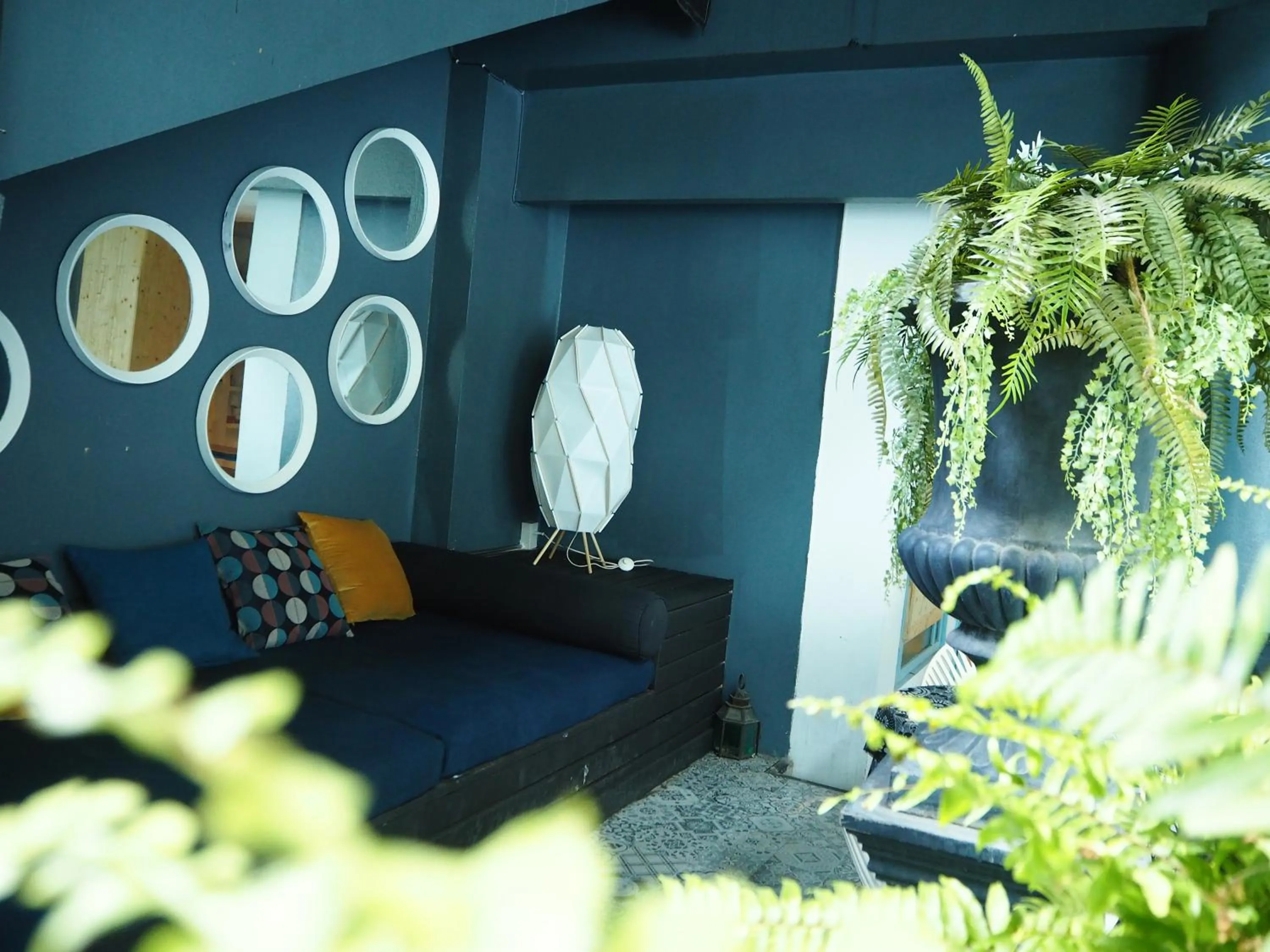 Patio in Blu Cabin Ari Stylish Gay Poshtel