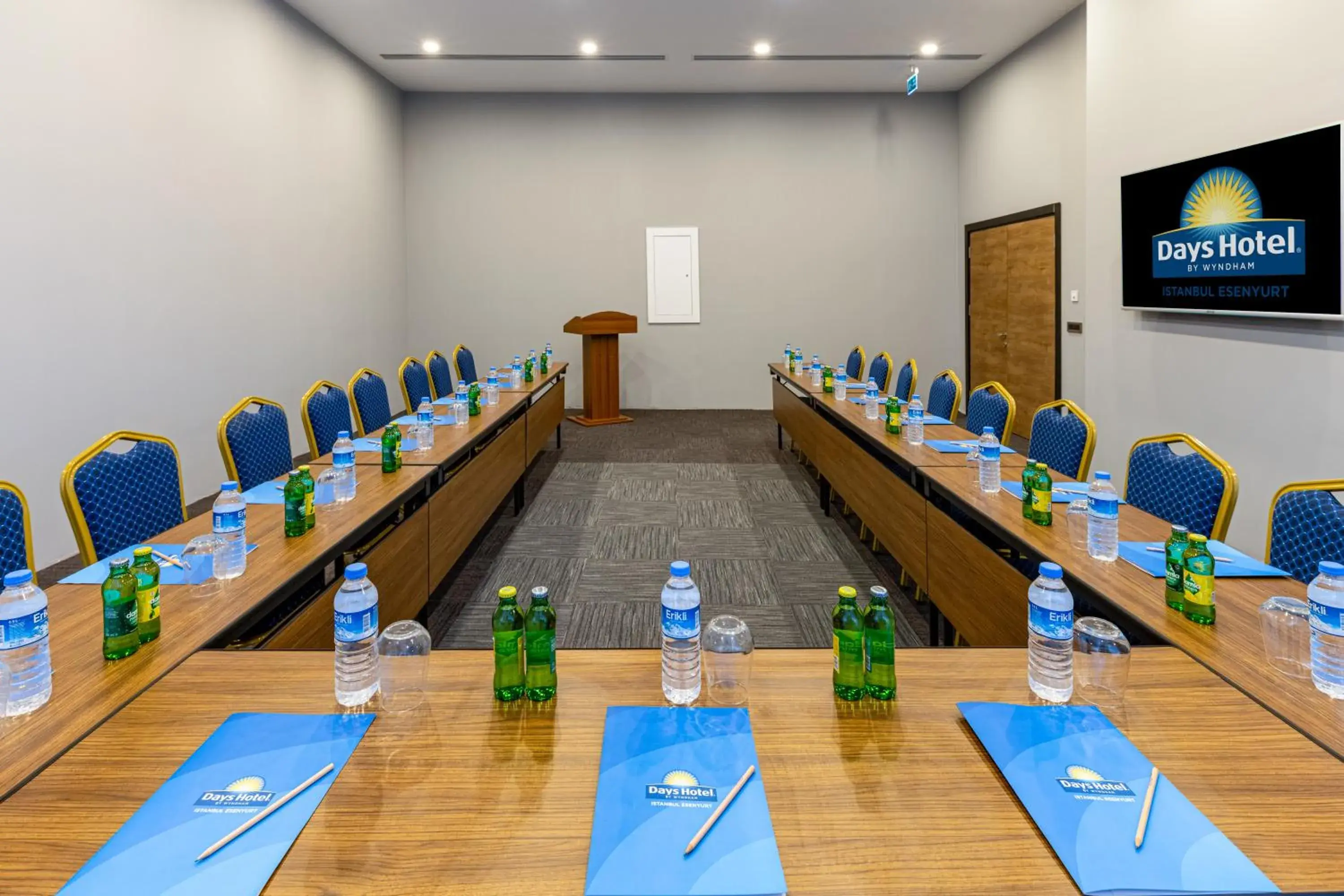 Meeting/conference room, Business Area/Conference Room in Days Hotel by Wyndham Istanbul Esenyurt
