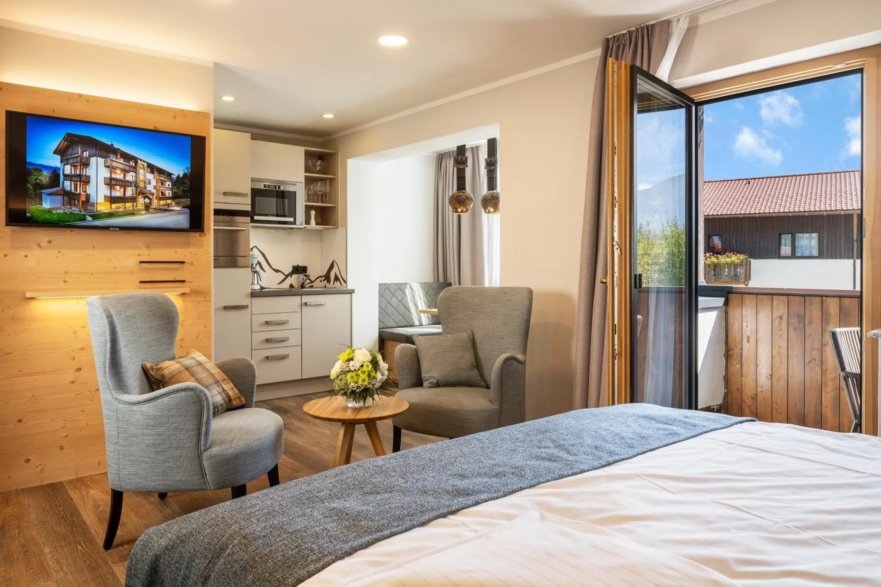 Photo of the whole room, Bed in MONDI Resort und Chalet Oberstaufen