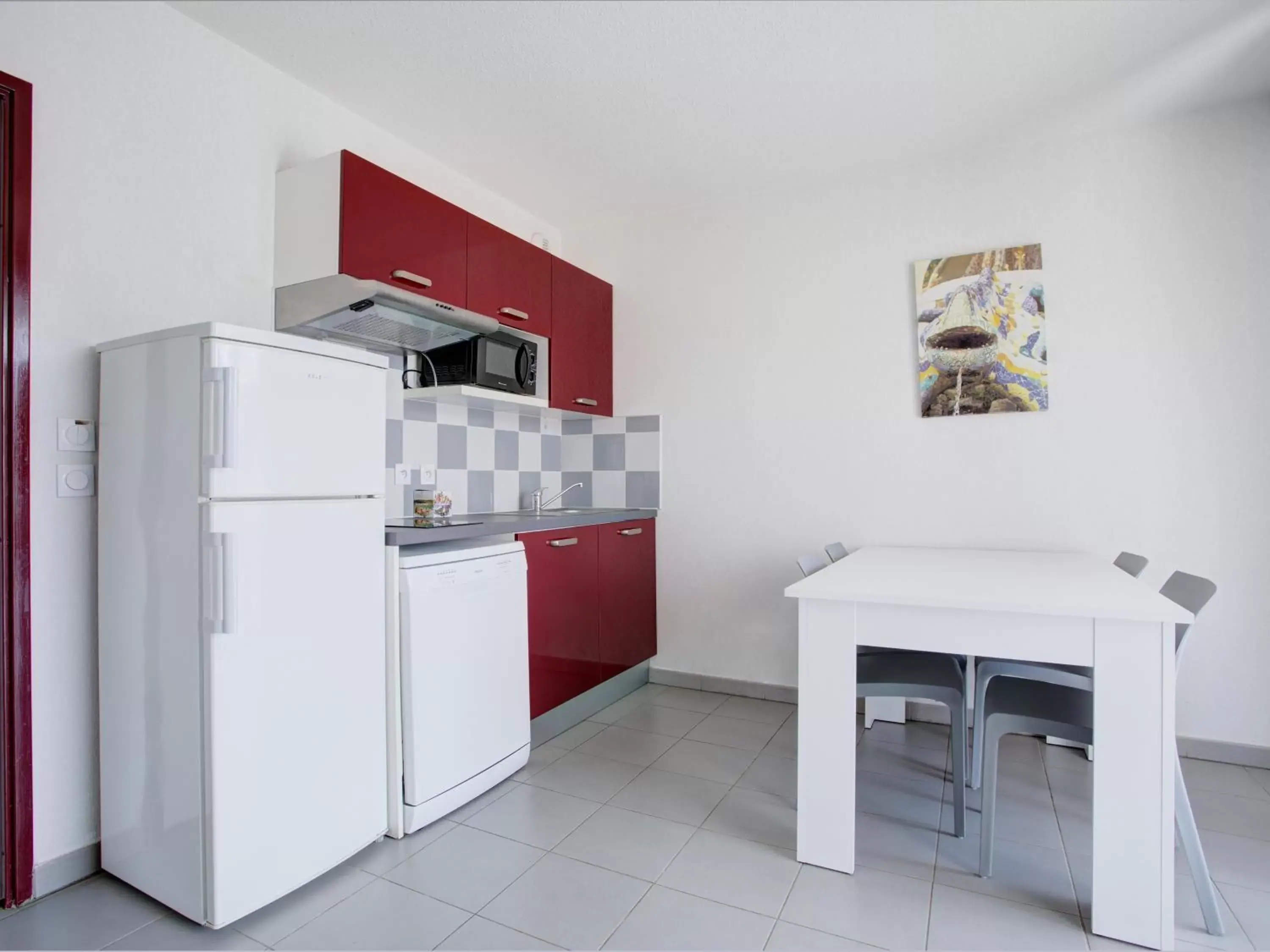 kitchen, Kitchen/Kitchenette in Vacancéole - Les demeures de la Massane - Argelès-sur-Mer