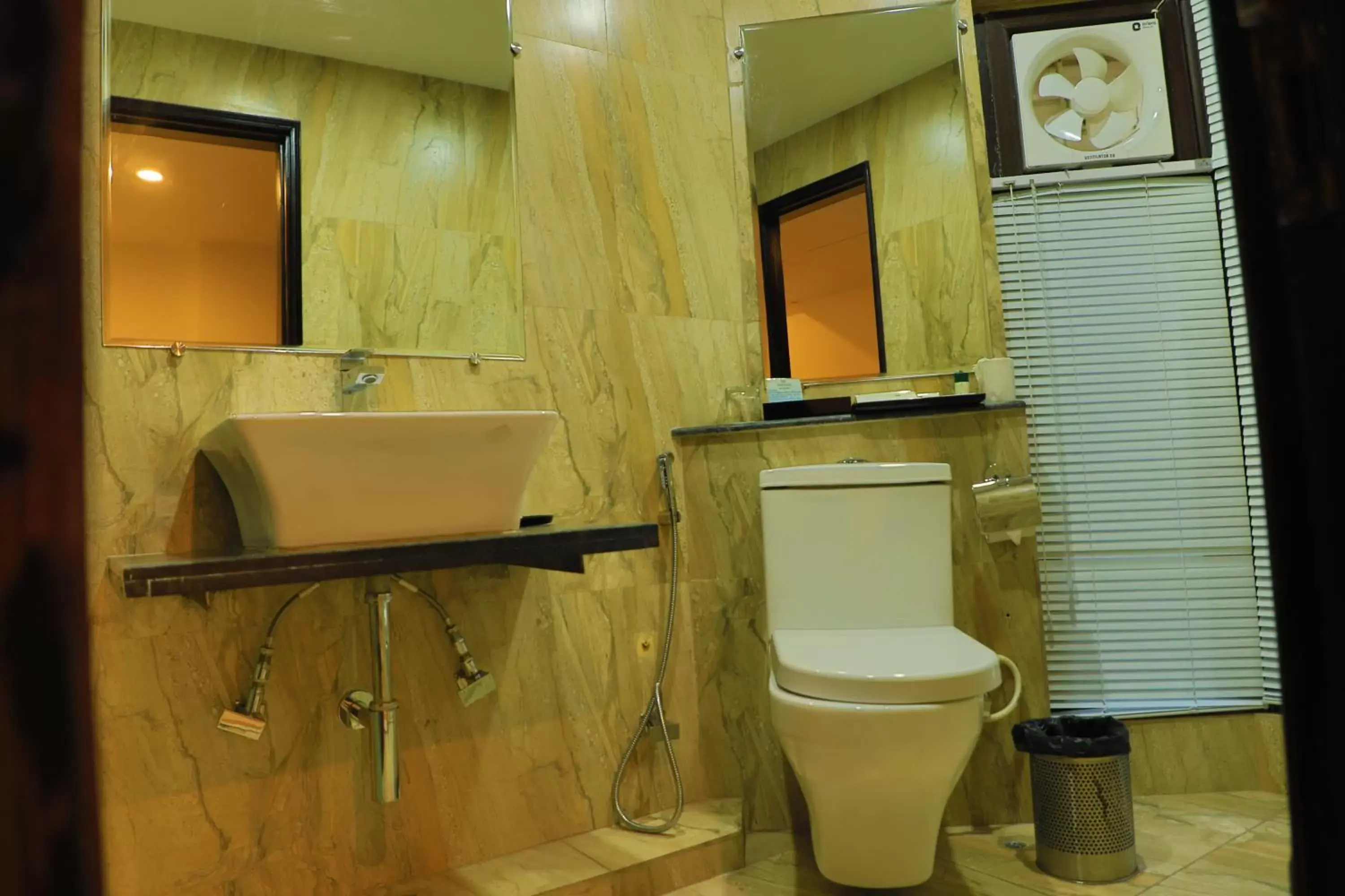 Bathroom in Hotel Natraj Rishikesh