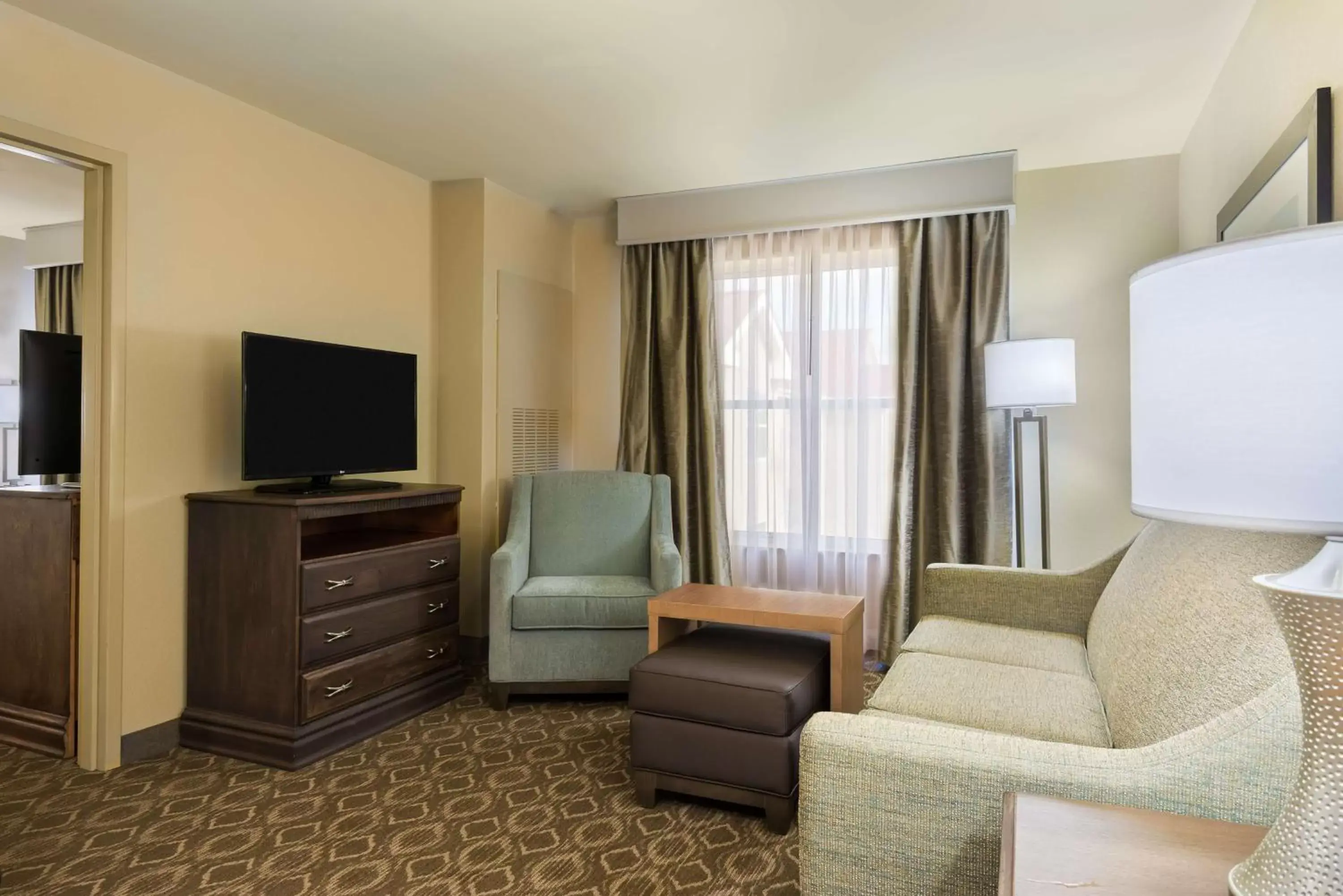 Bedroom, Seating Area in Homewood Suites by Hilton Princeton