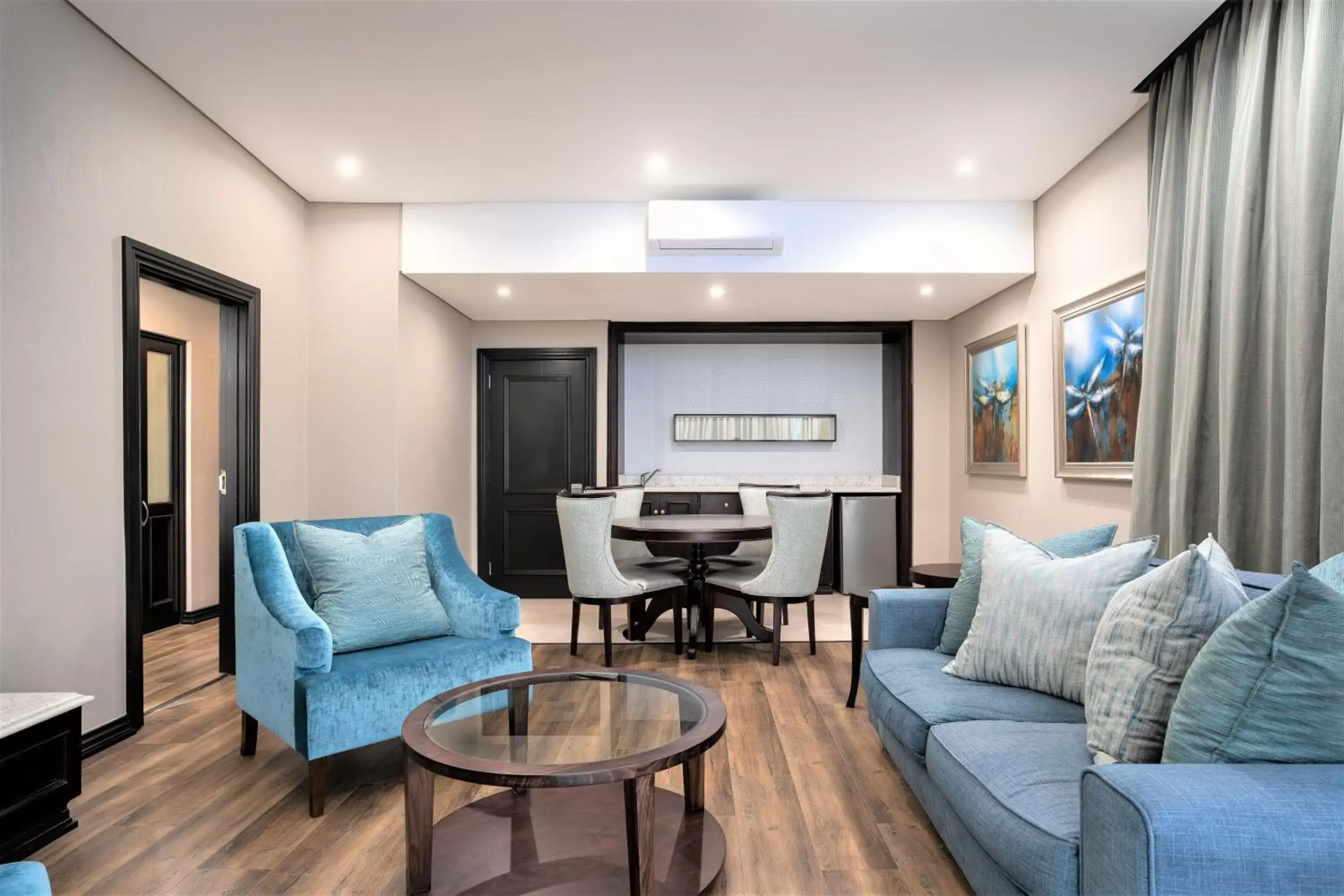 Bedroom, Seating Area in Premier Hotel Cape Town