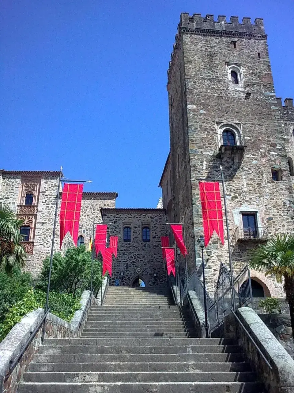 Facade/entrance, Property Building in Hospederia del Real Monasterio
