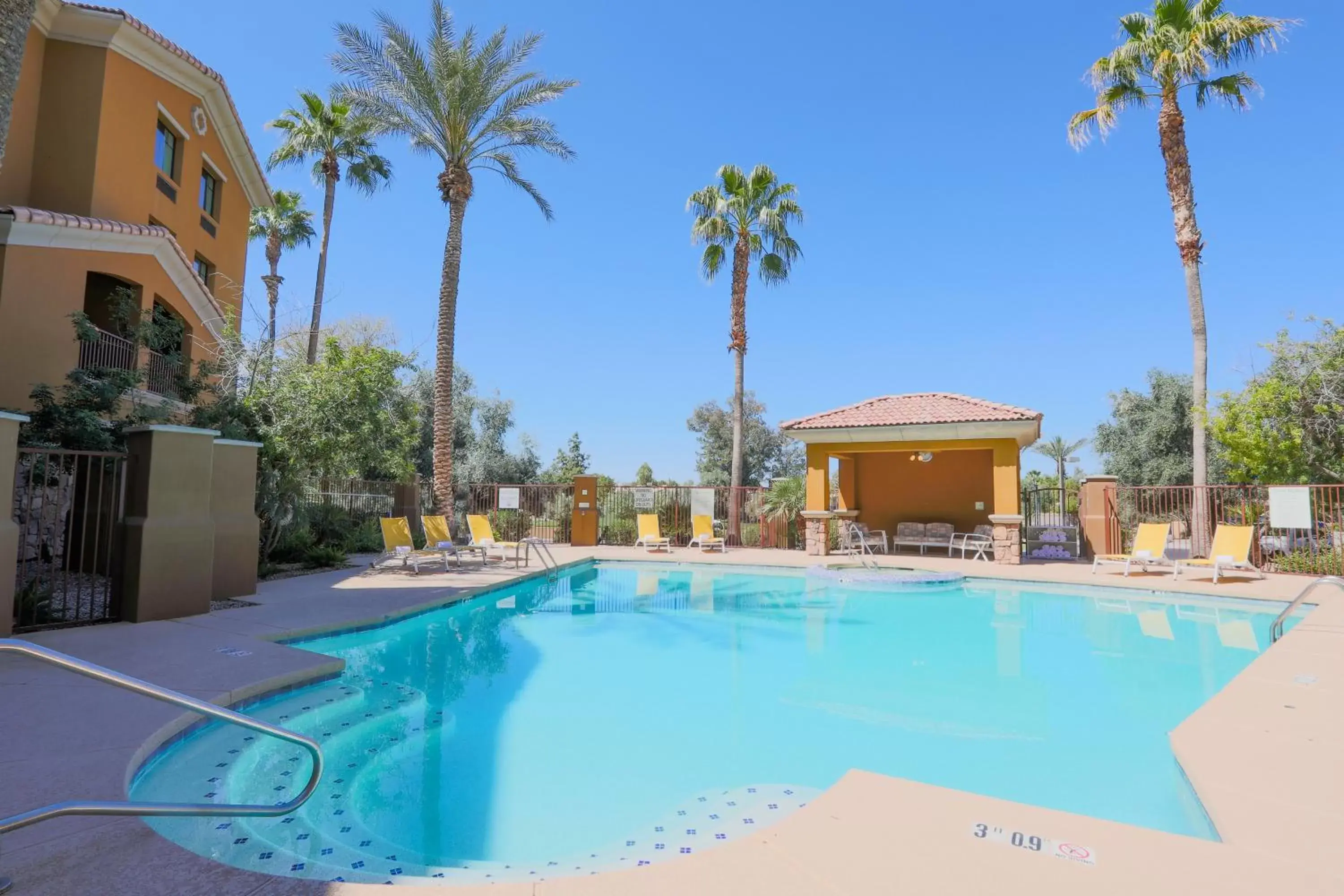 Swimming Pool in Holiday Inn Phoenix/Chandler, an IHG Hotel