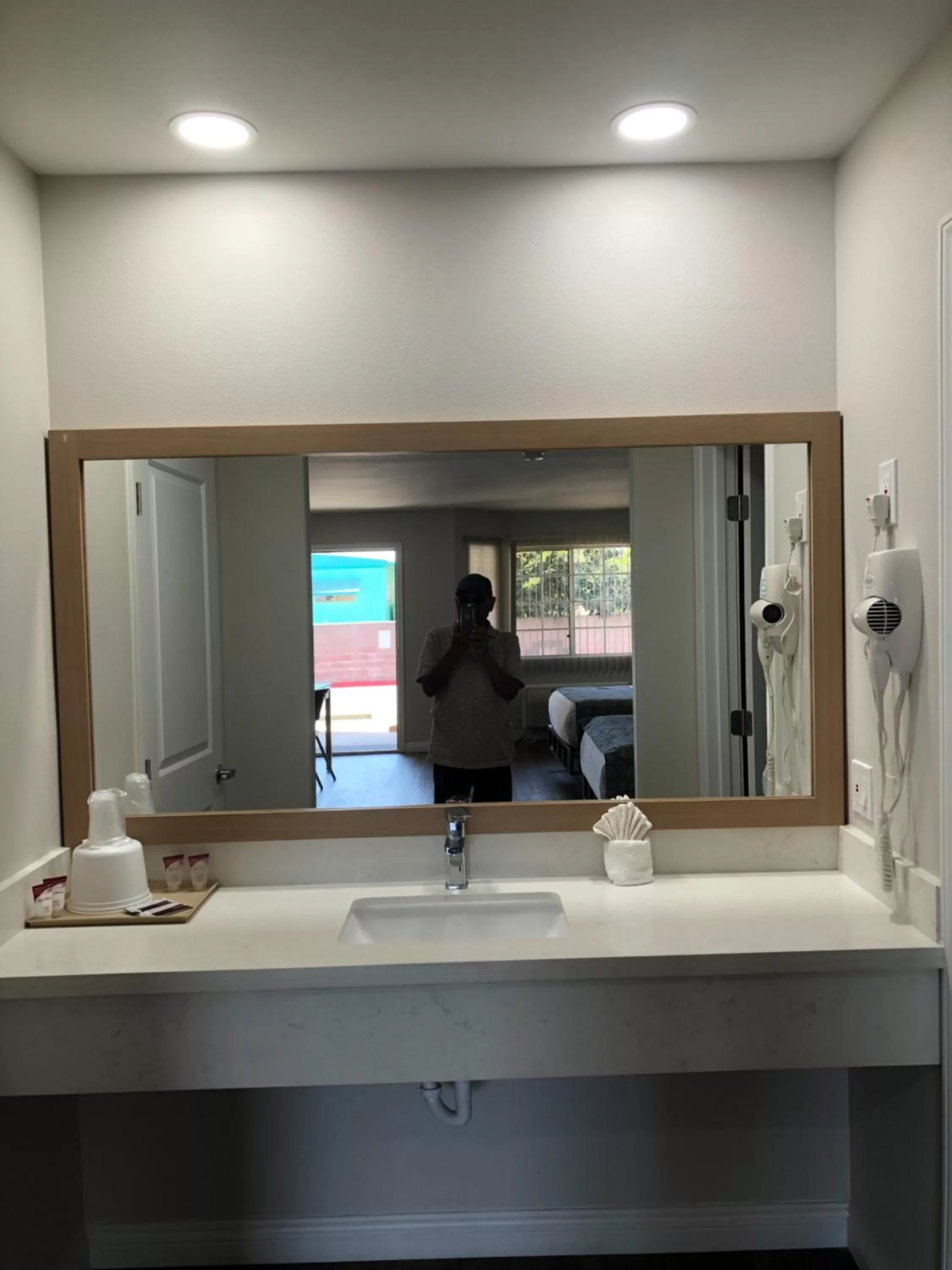 Deluxe Room in Cali Inn