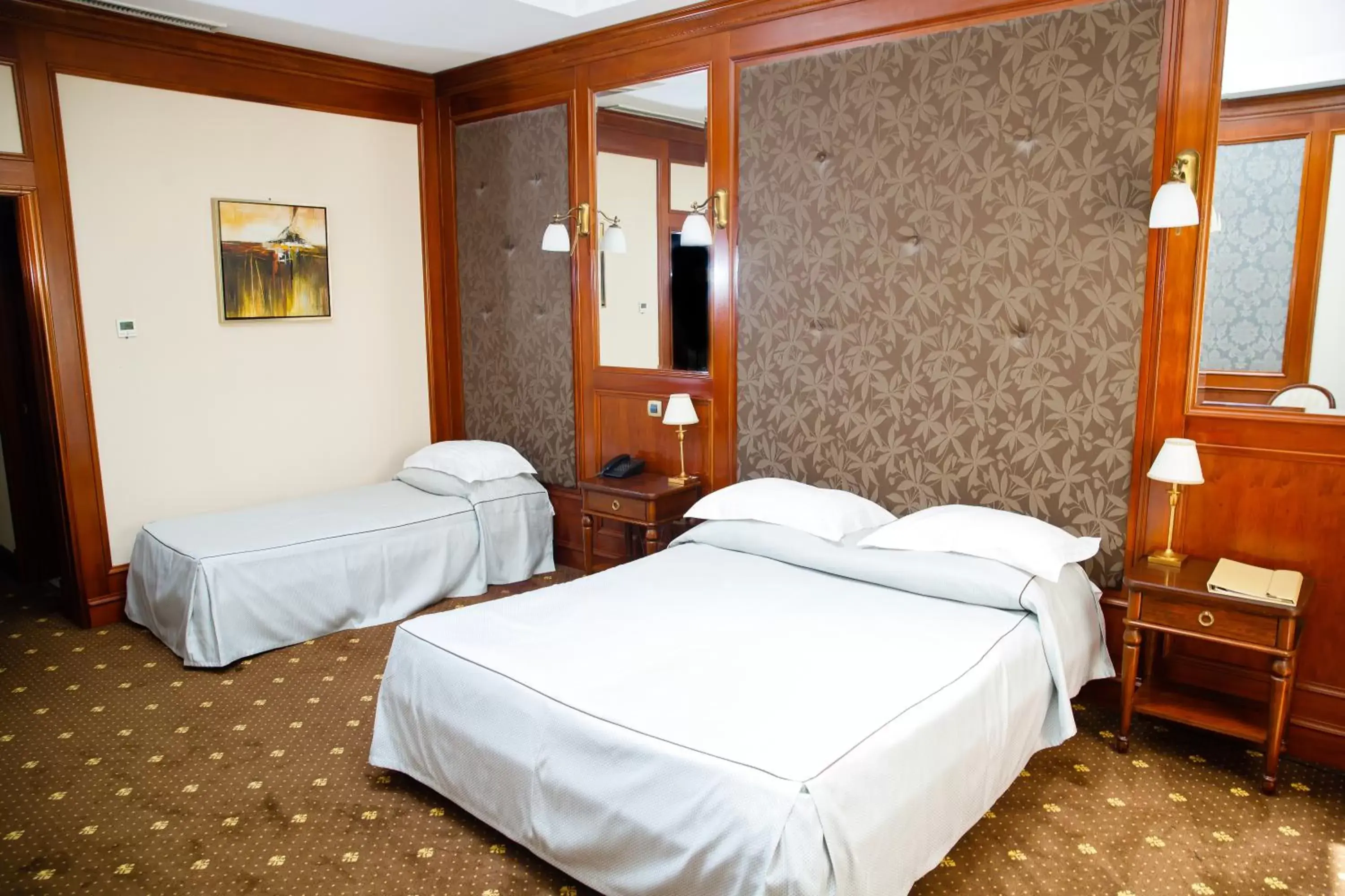 Triple Room in Hotel Select Triple Room in Hotel Select
