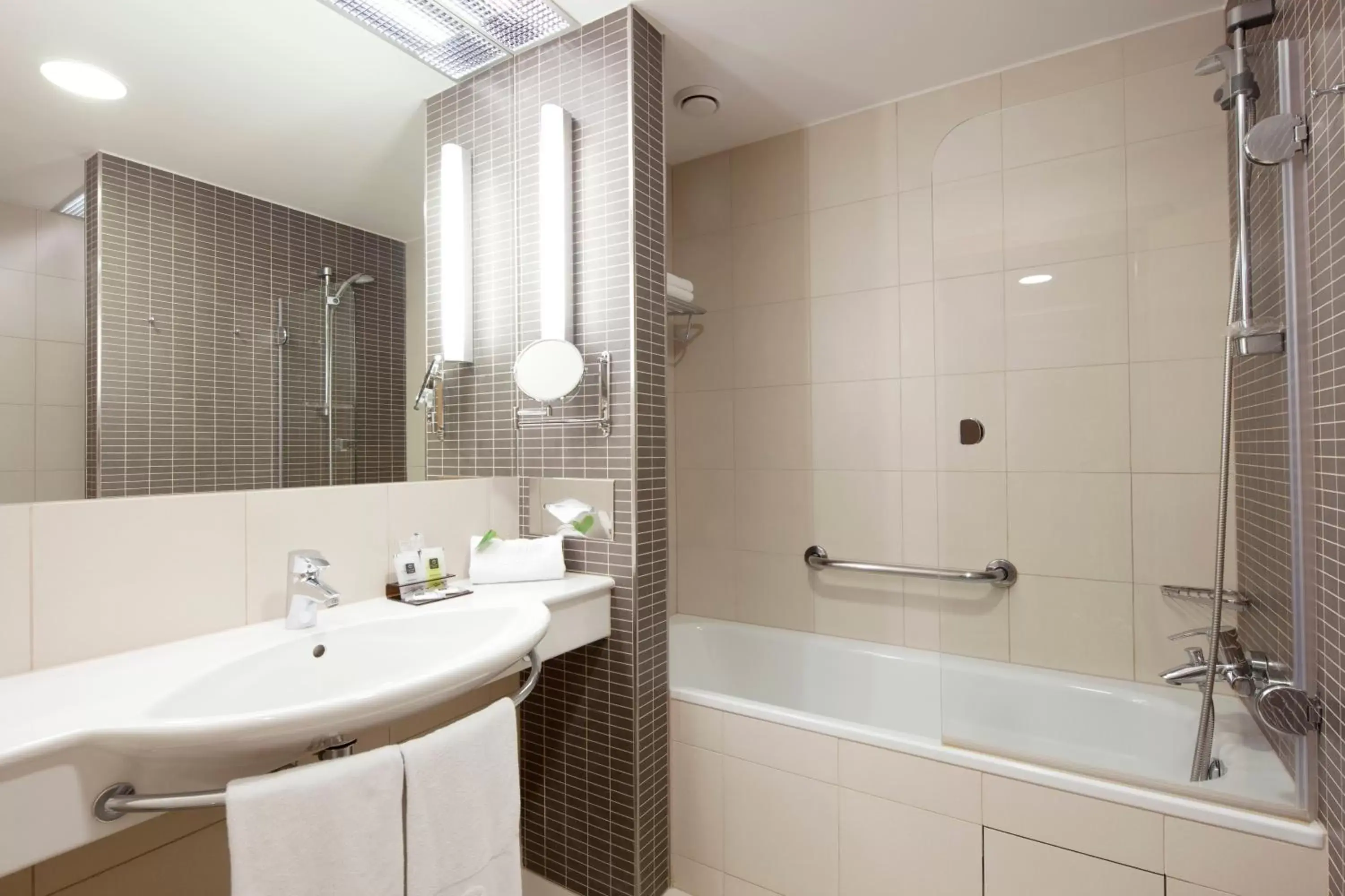 Bathroom in Clarion Congress Hotel Prague
