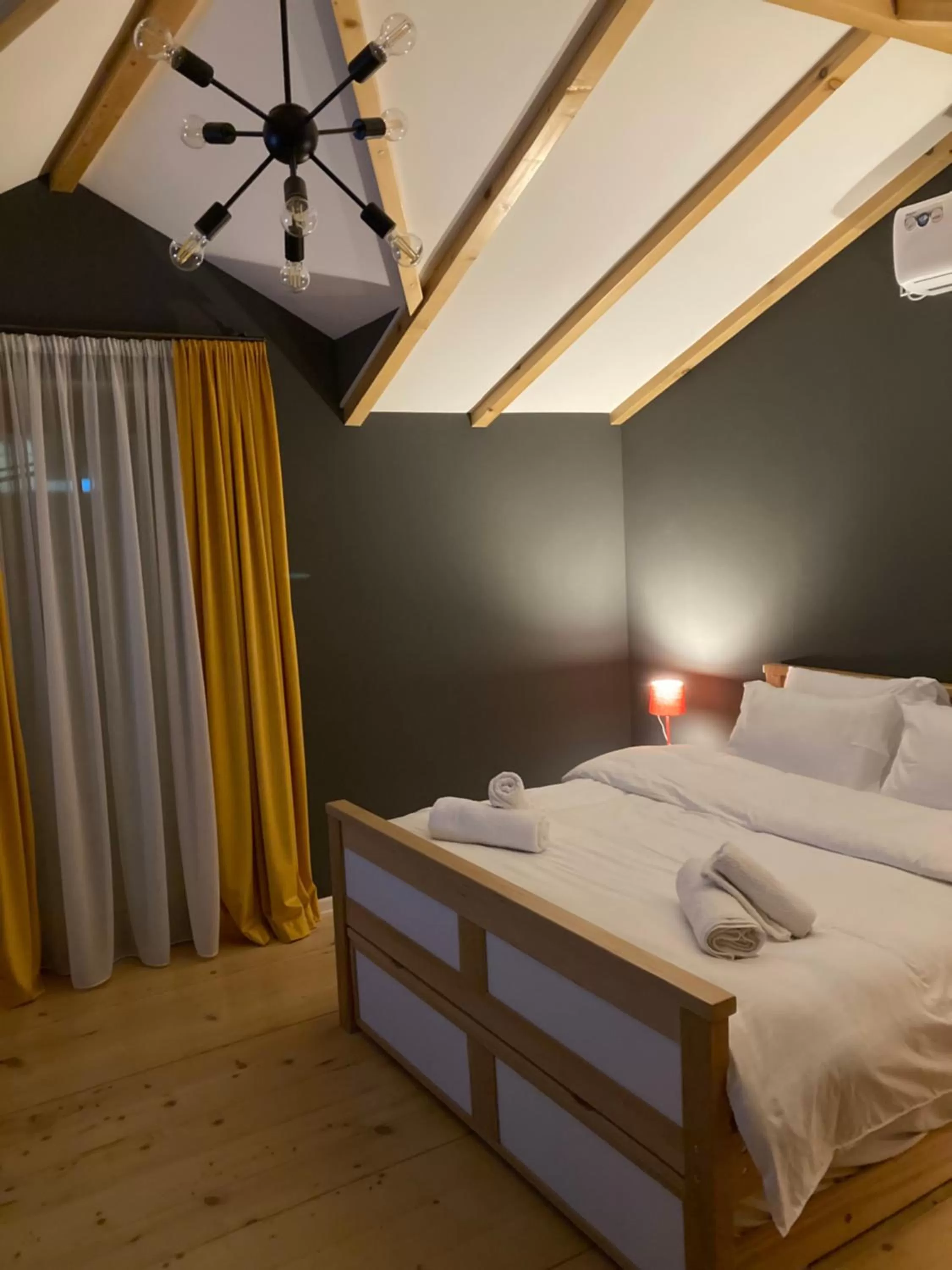 Bed in Borjomi Yellow Hotel