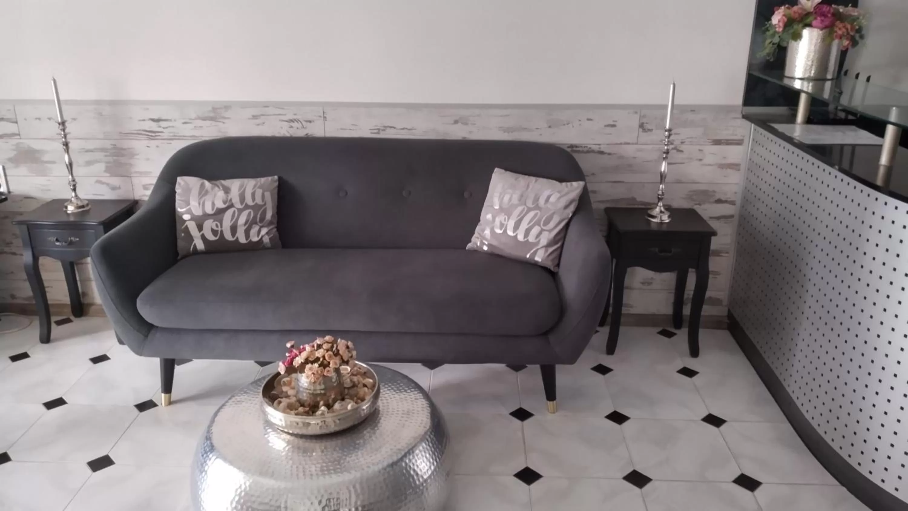 Seating area in Victoria Family Hotel