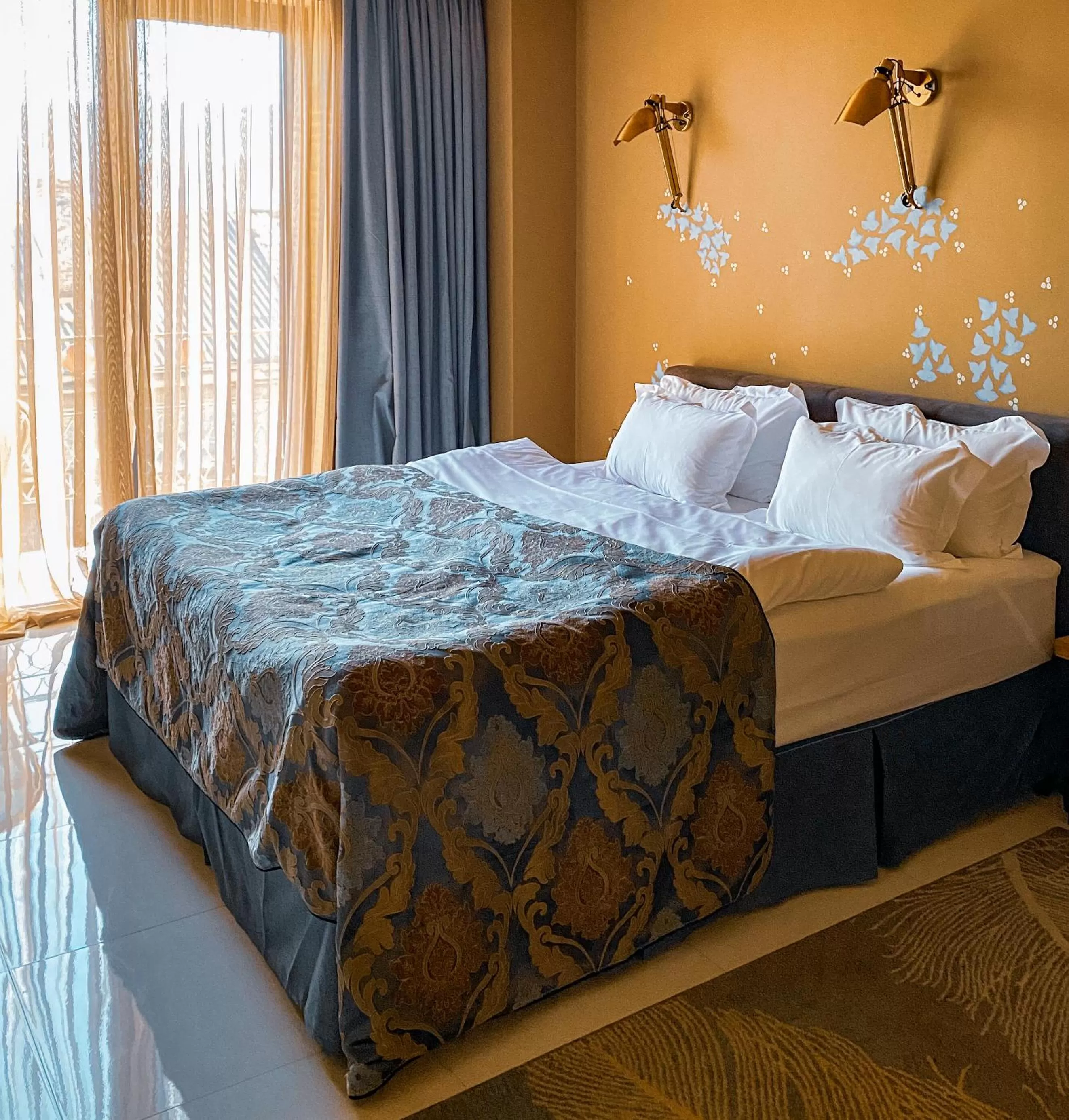 Bedroom, Bed in Brim Hotel