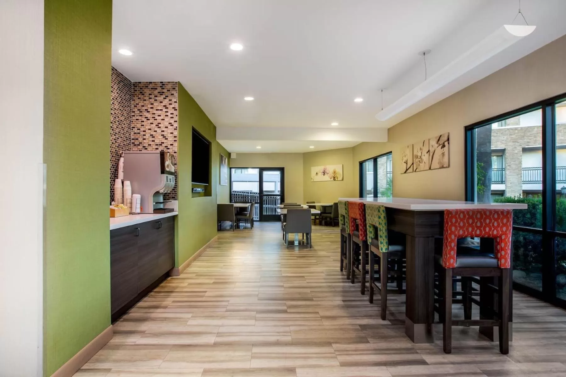 Restaurant/places to eat in La Quinta by Wyndham Pomona