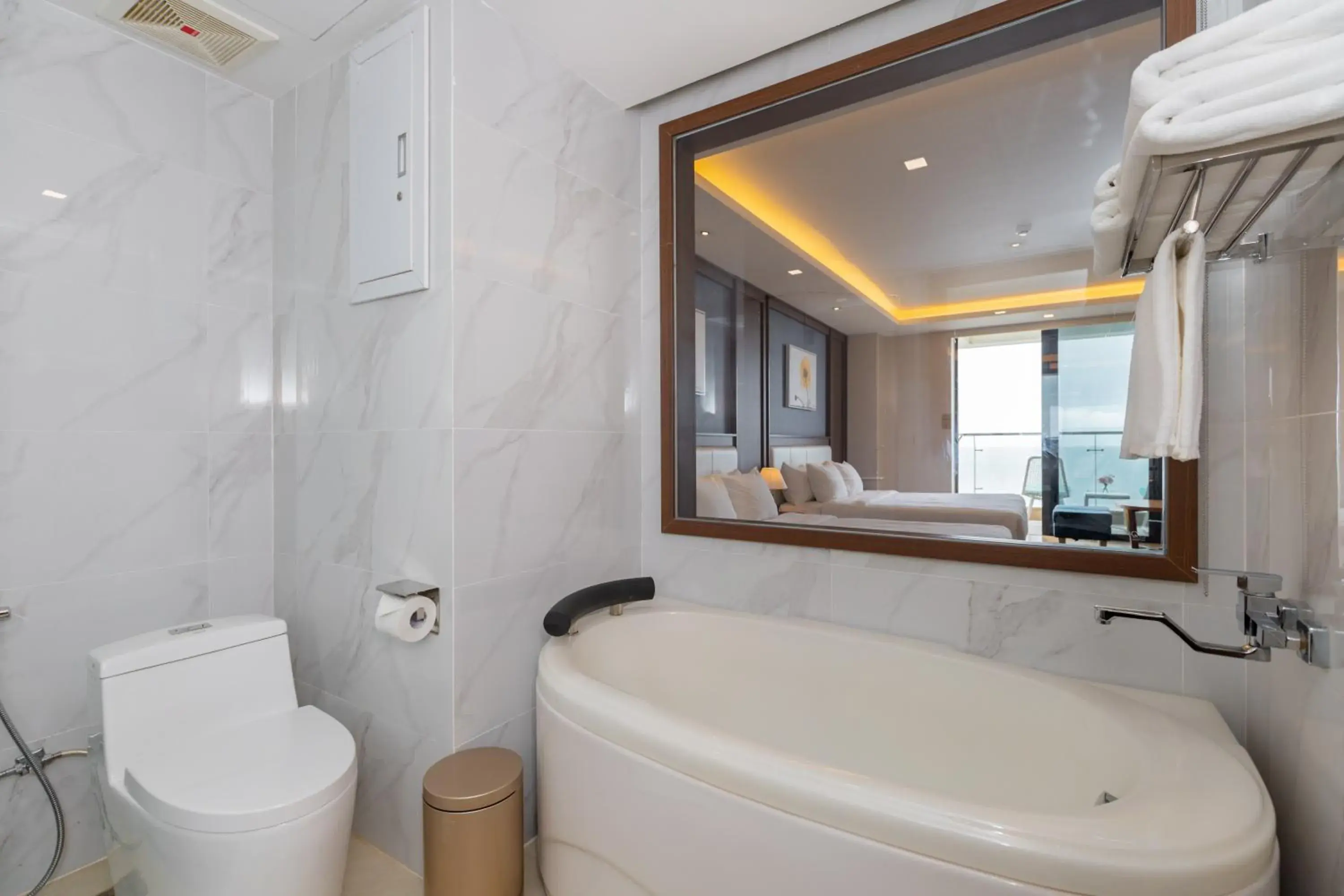 Bathroom in VUNG TAU RIVA HOTEL