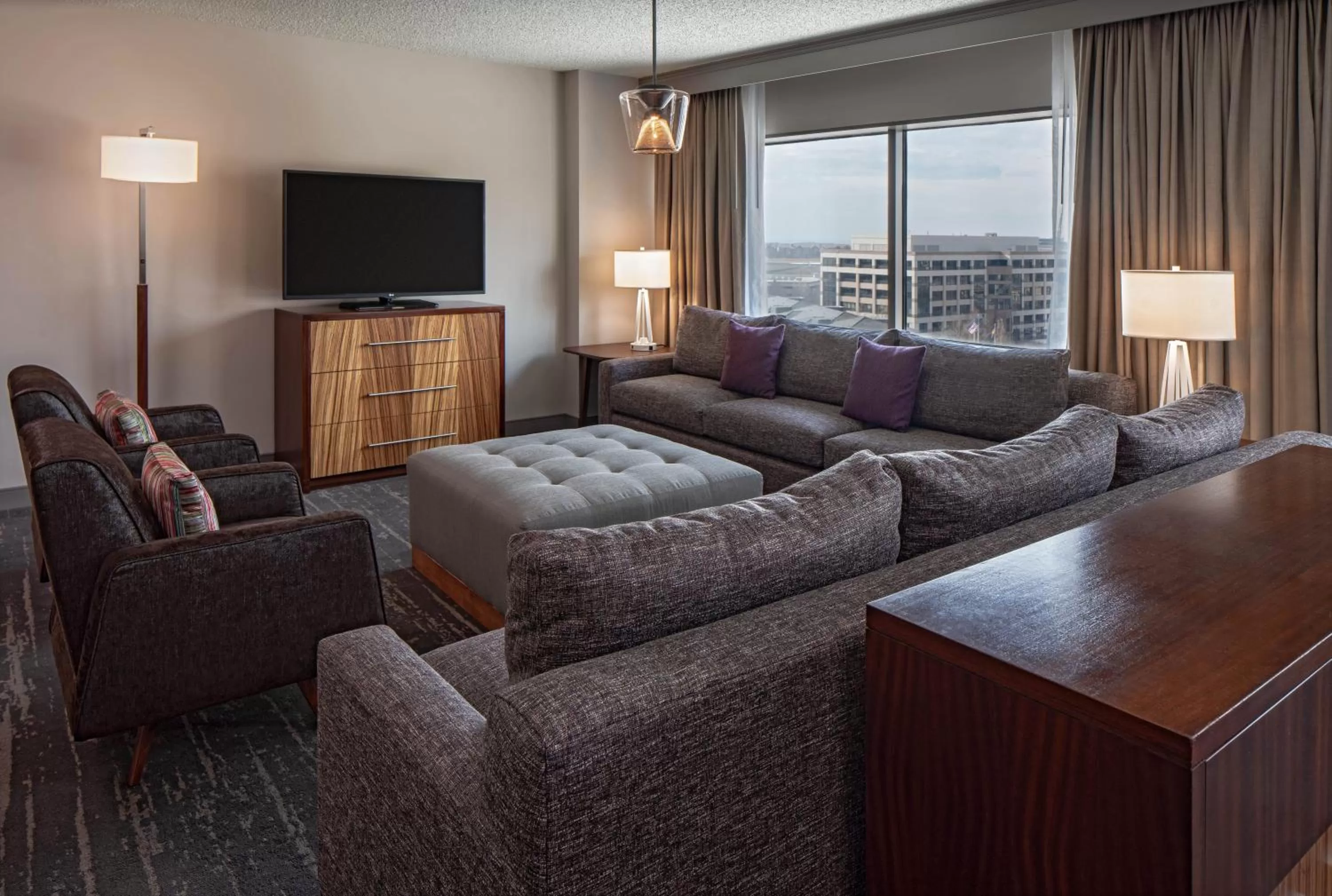 Living room in Hyatt Regency Denver Tech Center