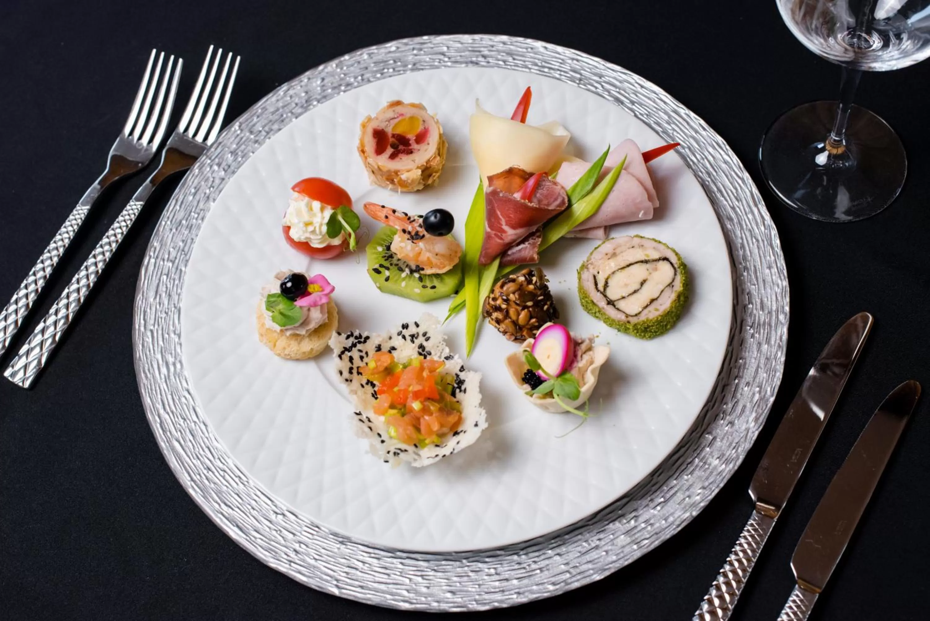 Restaurant/places to eat in Hotel Oxford By TimHotels