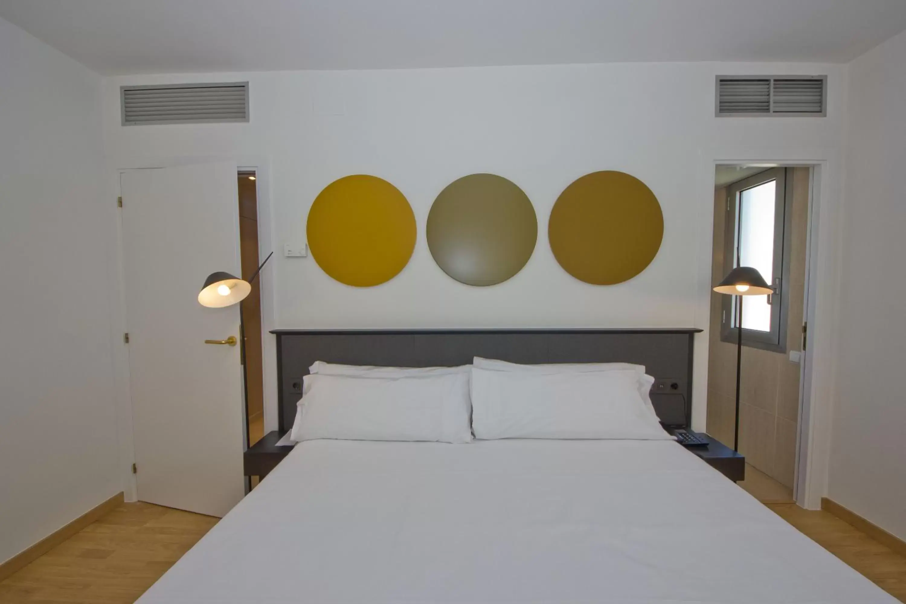 Bed in Aparthotel Atenea Valles