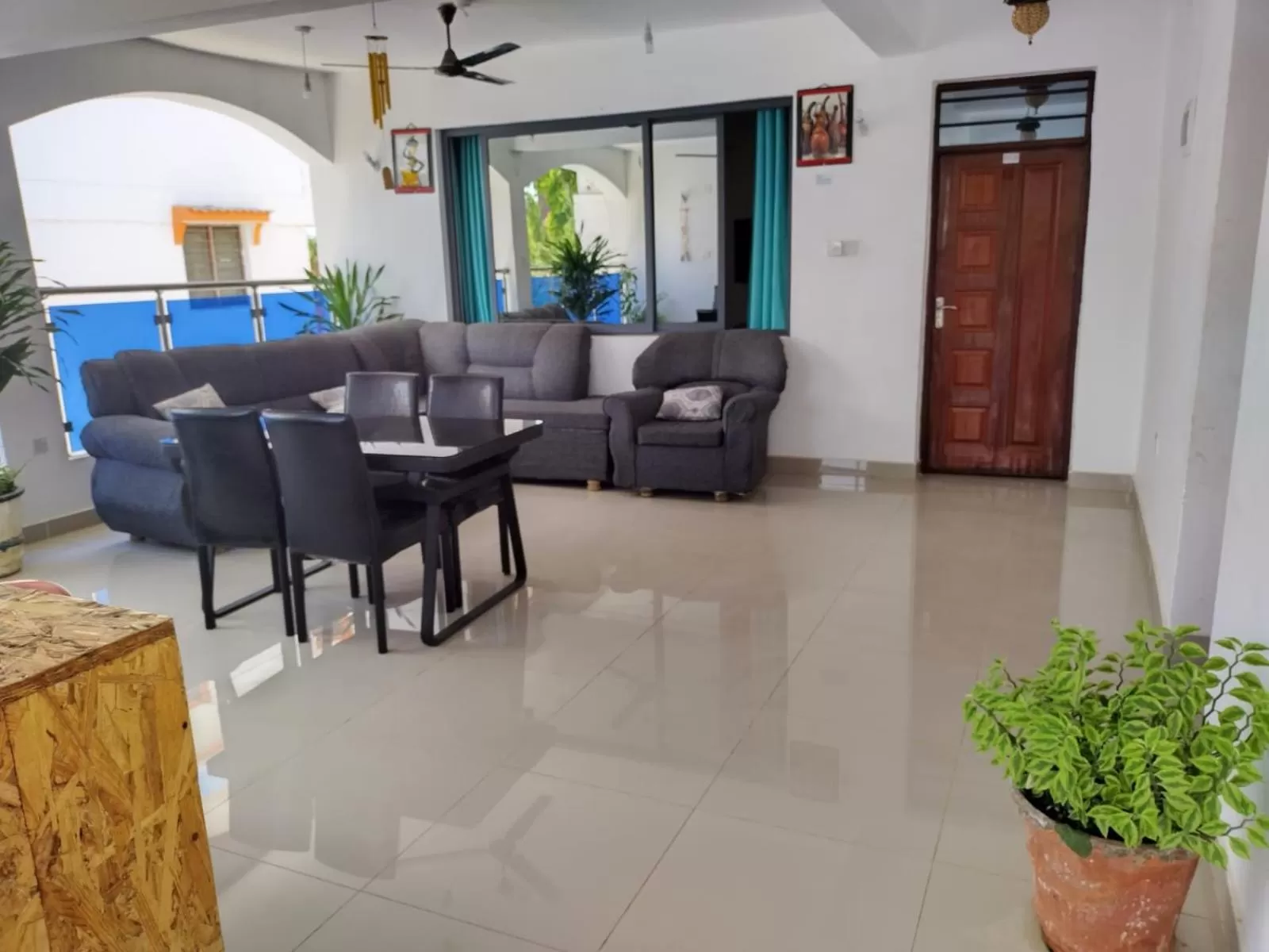 Seating area in 6 Park Retreat