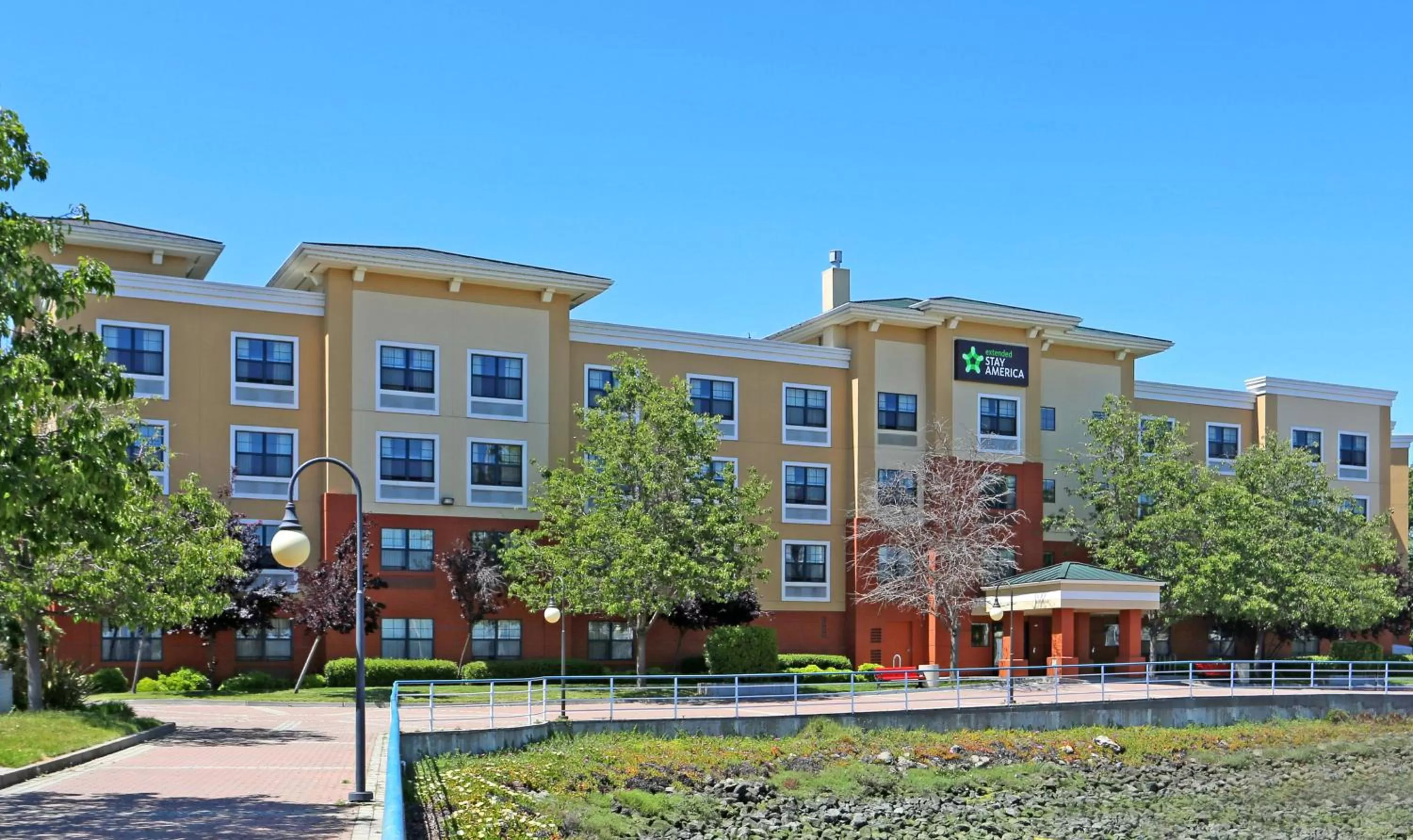 Property building in Extended Stay America Premier Suites - Oakland - Alameda