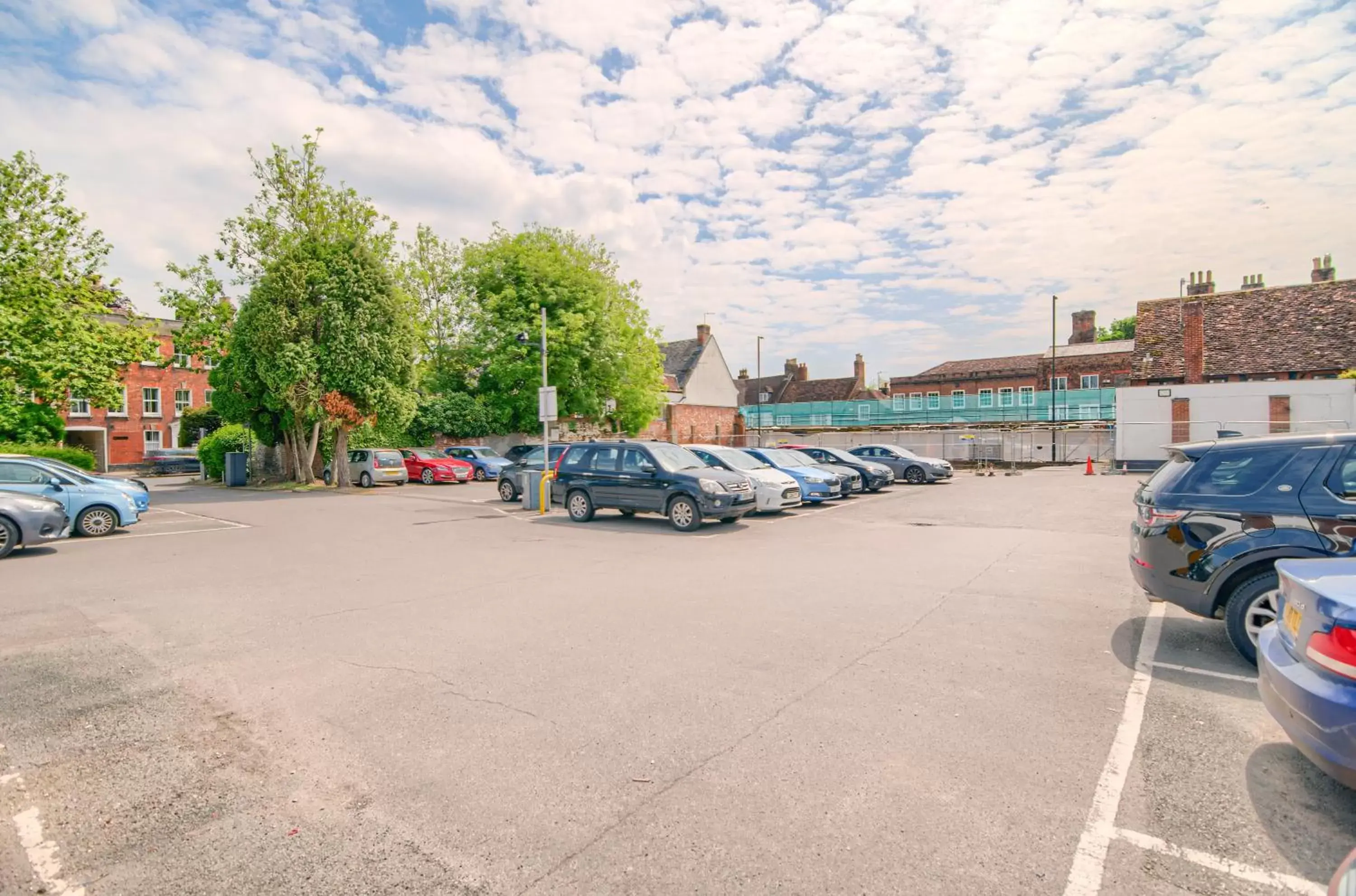 Parking in Mercure Salisbury White Hart Hotel