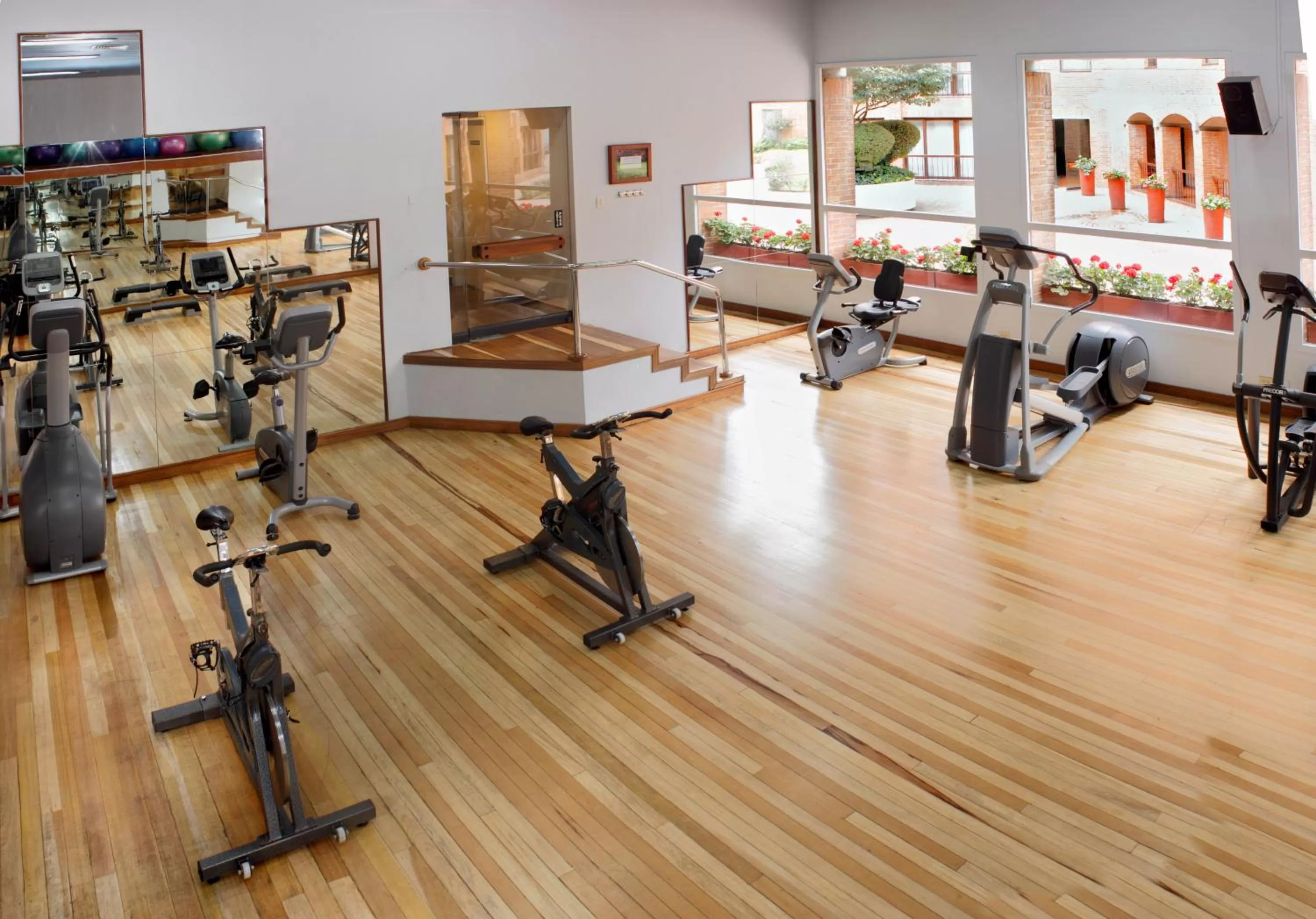 Fitness centre/facilities in Hotel Estelar La Fontana