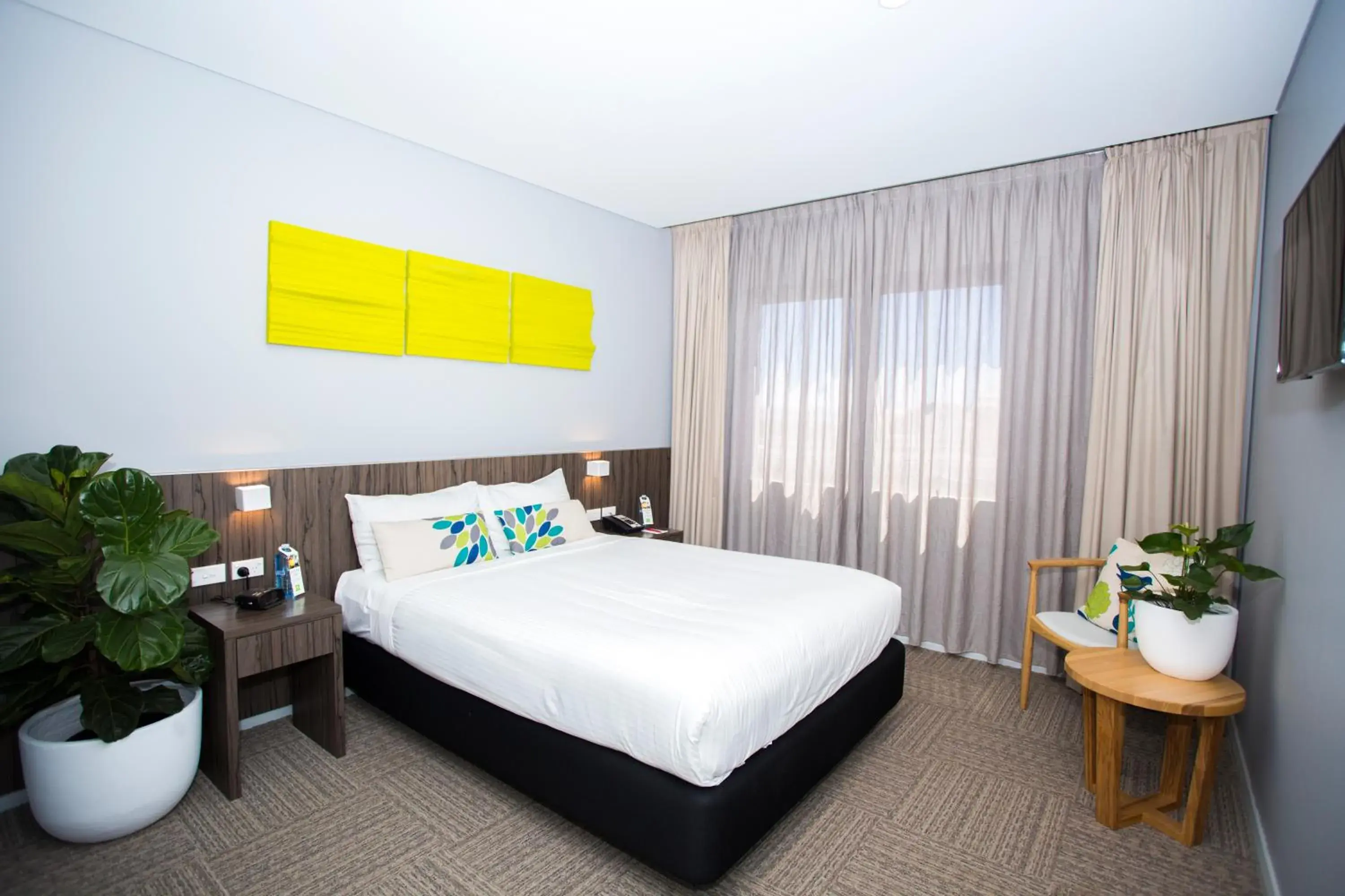 Photo of the whole room, Bed in Ibis Styles The Entrance