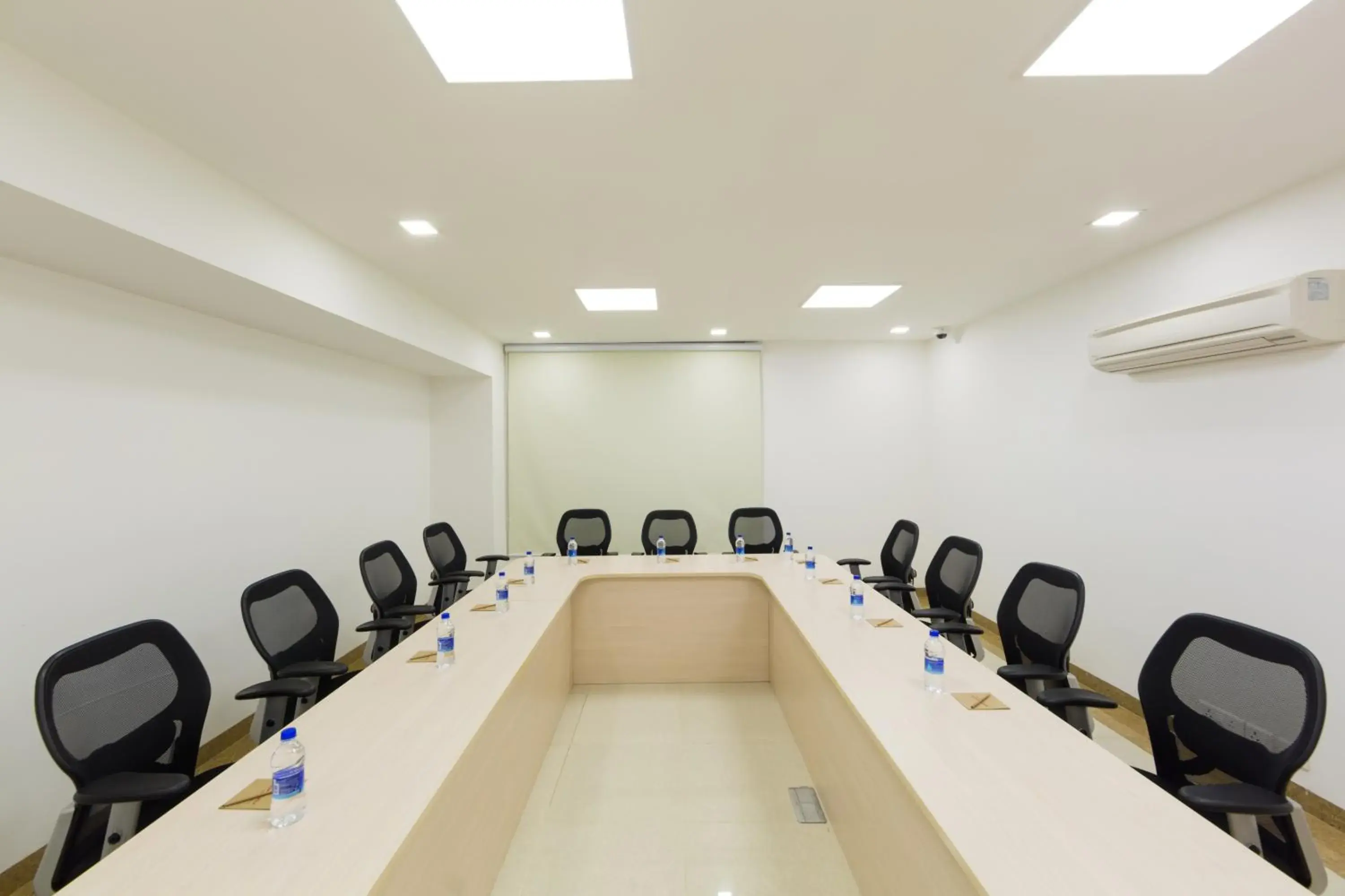 Business facilities in Ginger Noida City Center