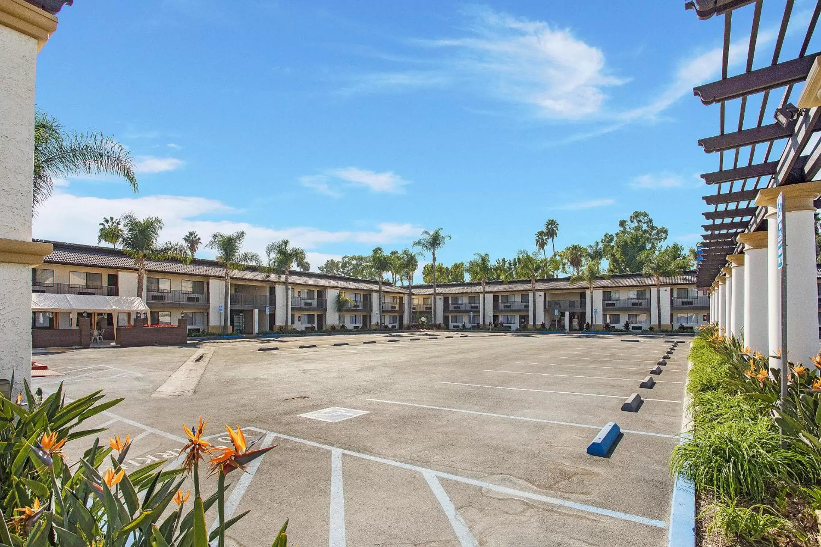 Property building, Other Activities in Stanford Inn & Suites Anaheim