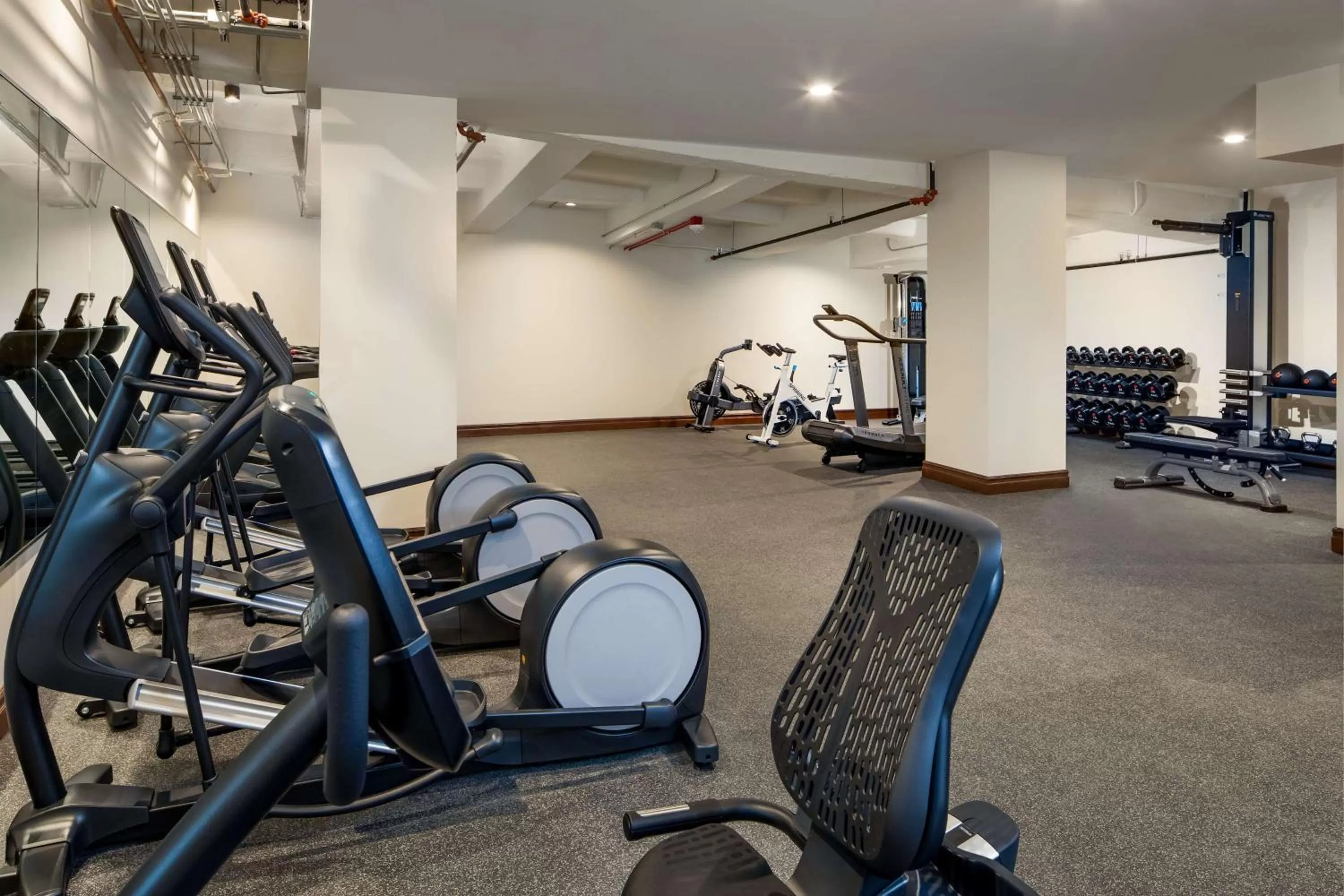 Fitness centre/facilities in The Peregrine Omaha Downtown Curio Collection By Hilton